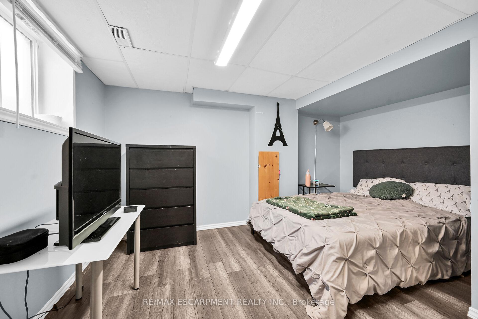 Photo 29 of 5 Ridell Crescent, Hamilton, Stoney Creek — HOMEH