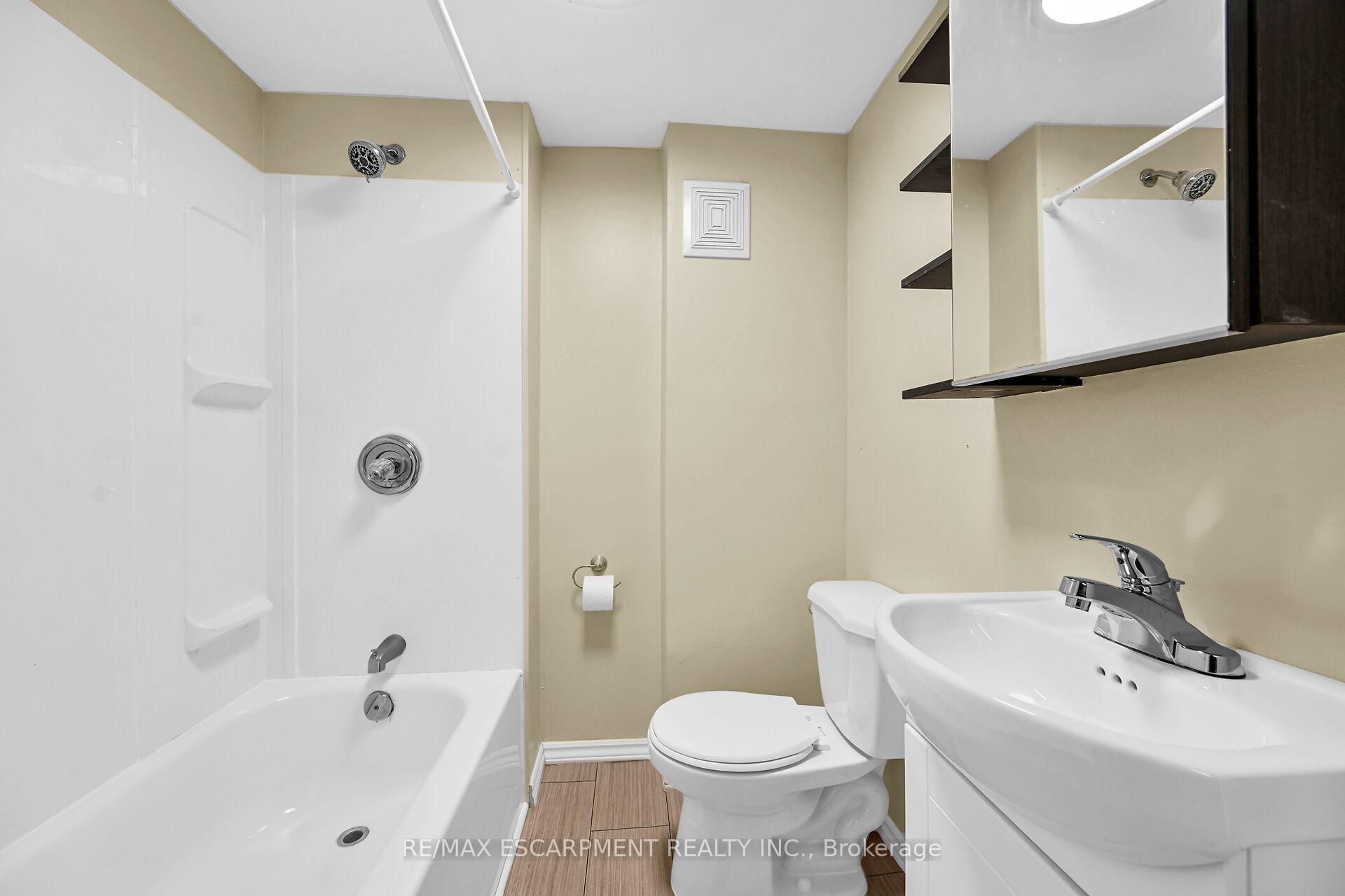 Photo 33 of 5 Ridell Crescent, Hamilton, Stoney Creek — HOMEH