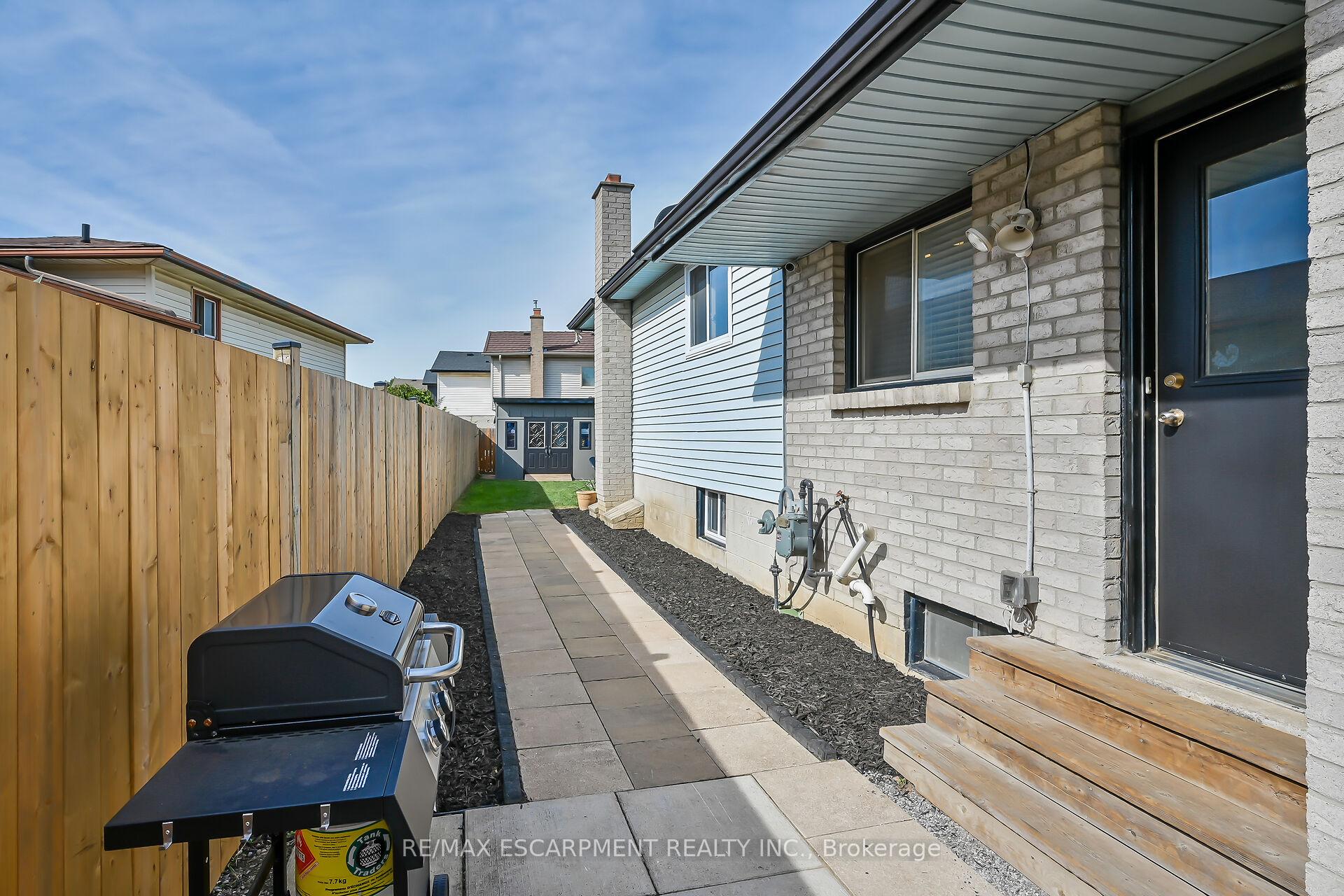 Photo 38 of 5 Ridell Crescent, Hamilton, Stoney Creek — HOMEH