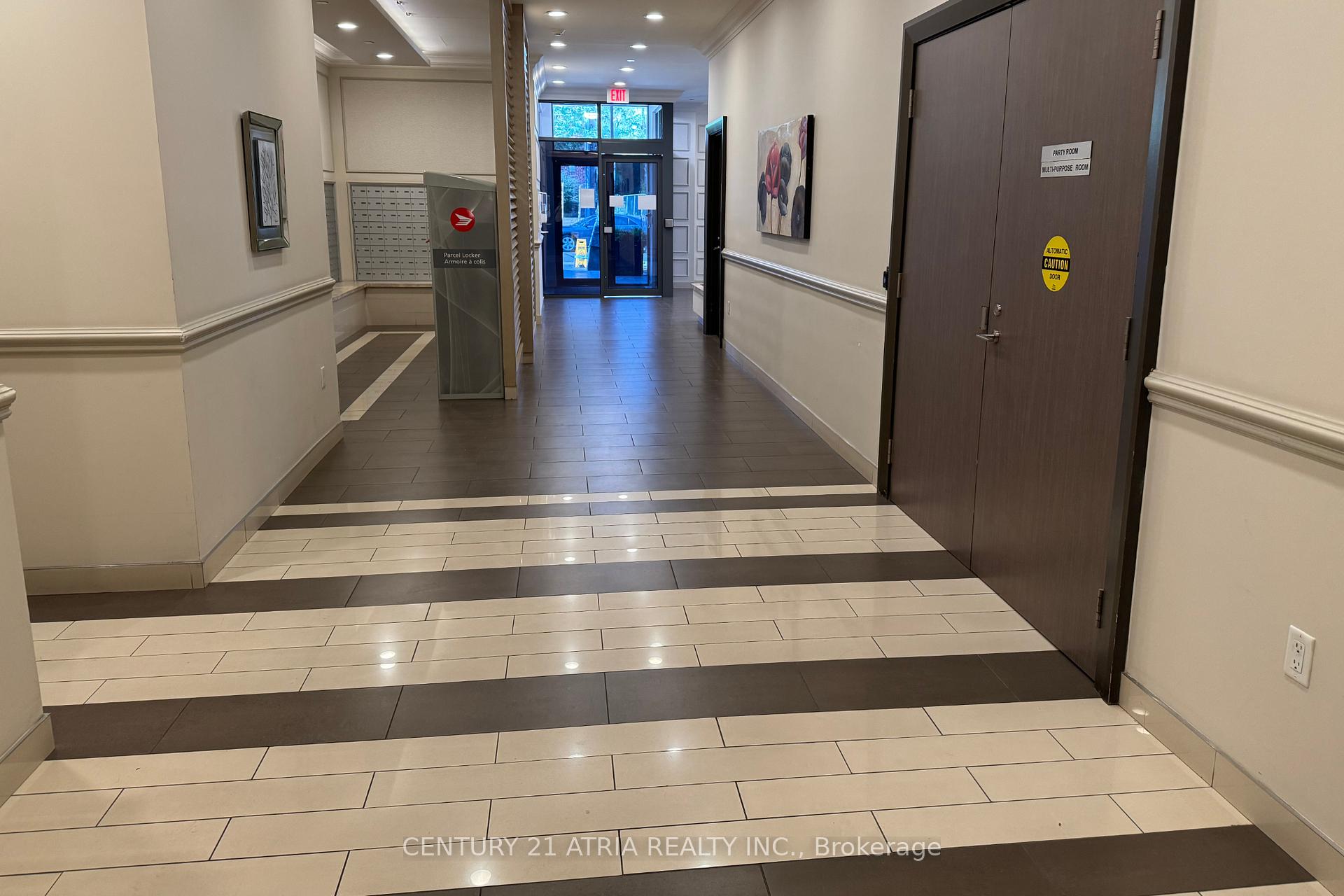 Photo 11 of Unit 408, 35 Saranac Boulevard, Toronto, Englemount-Lawrence — HOMEH