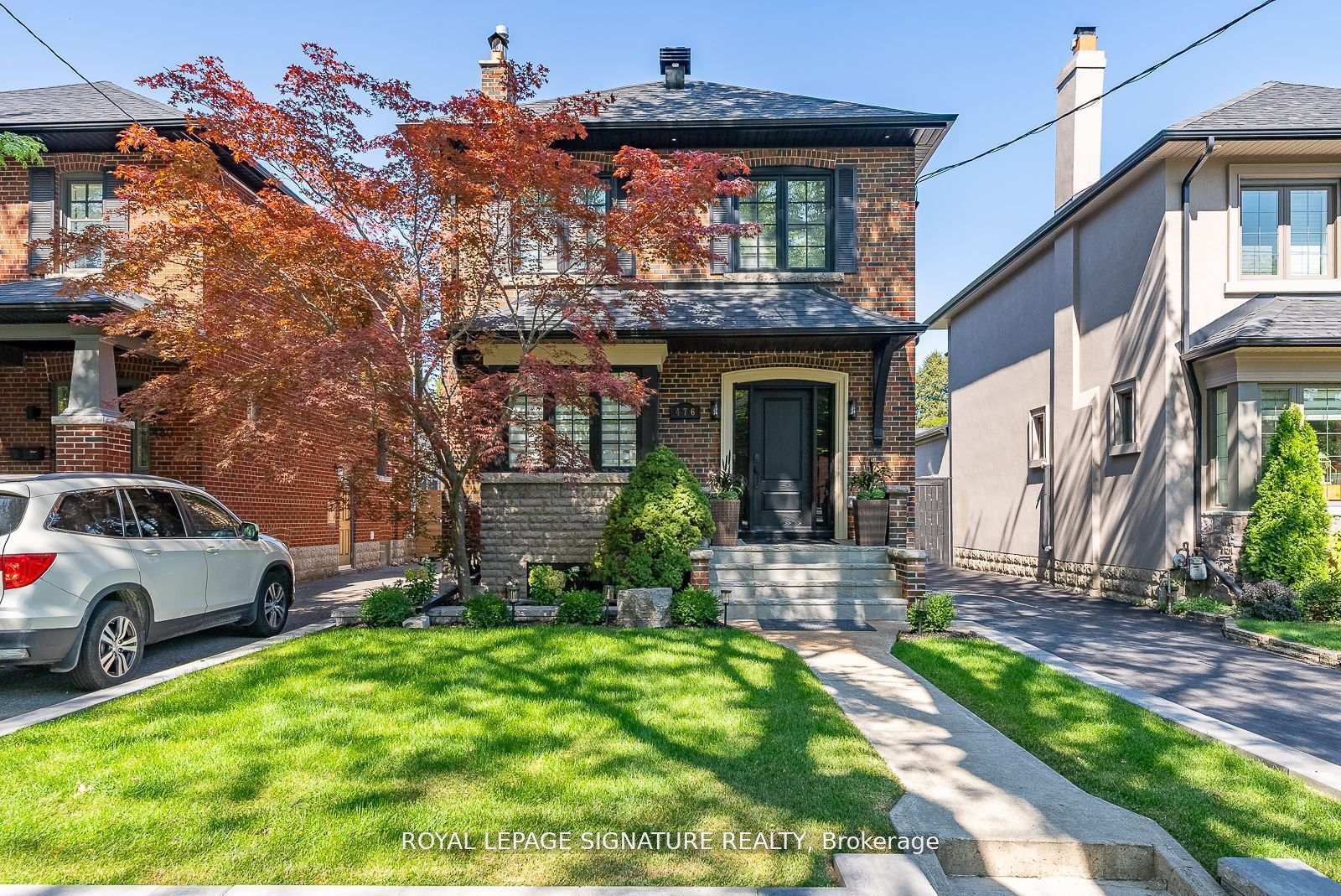 Front of 476 Briar Hill Avenue
