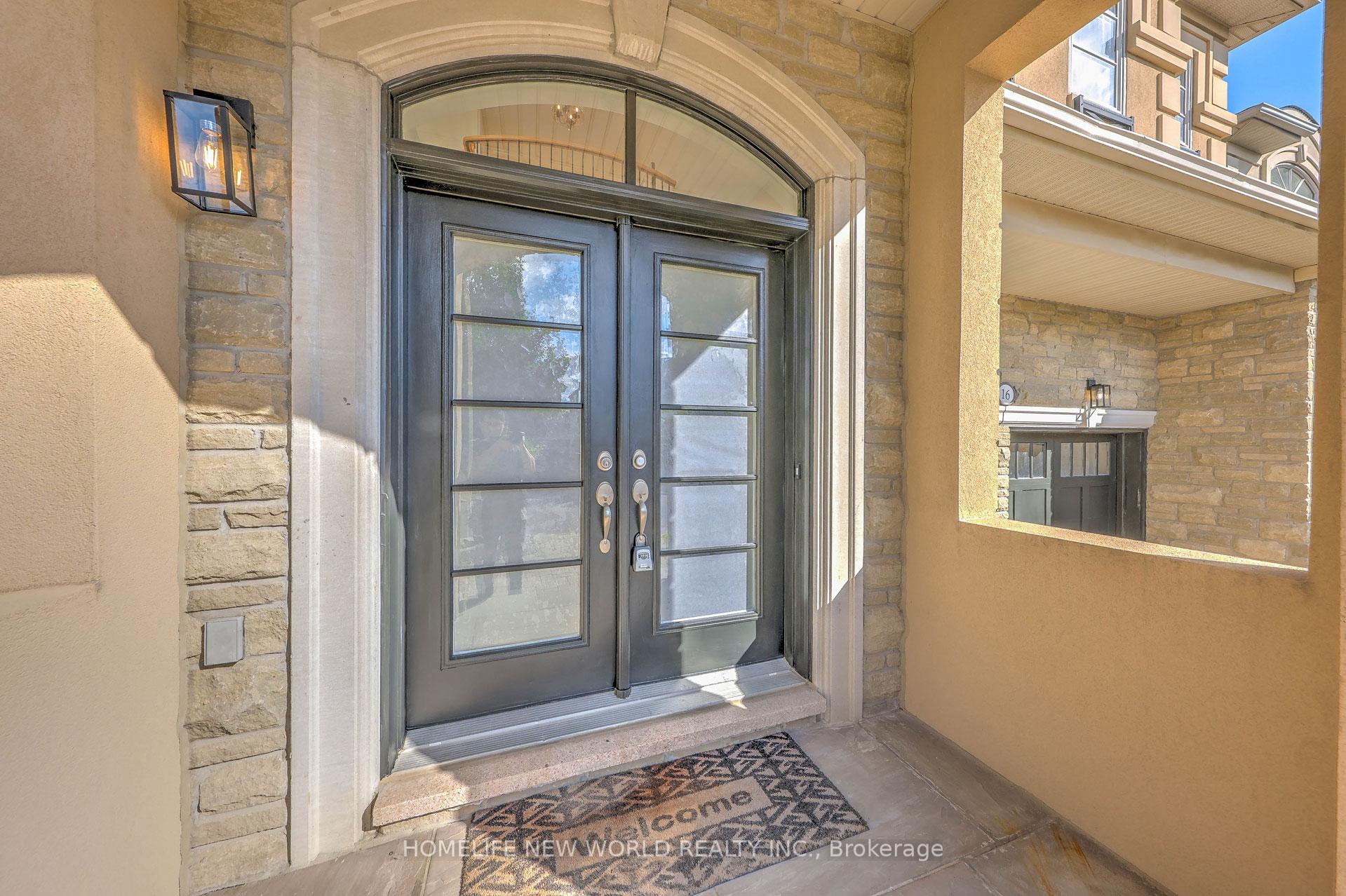 Photo 7 of 16 Randolph Drive, Vaughan, Patterson — HOMEH