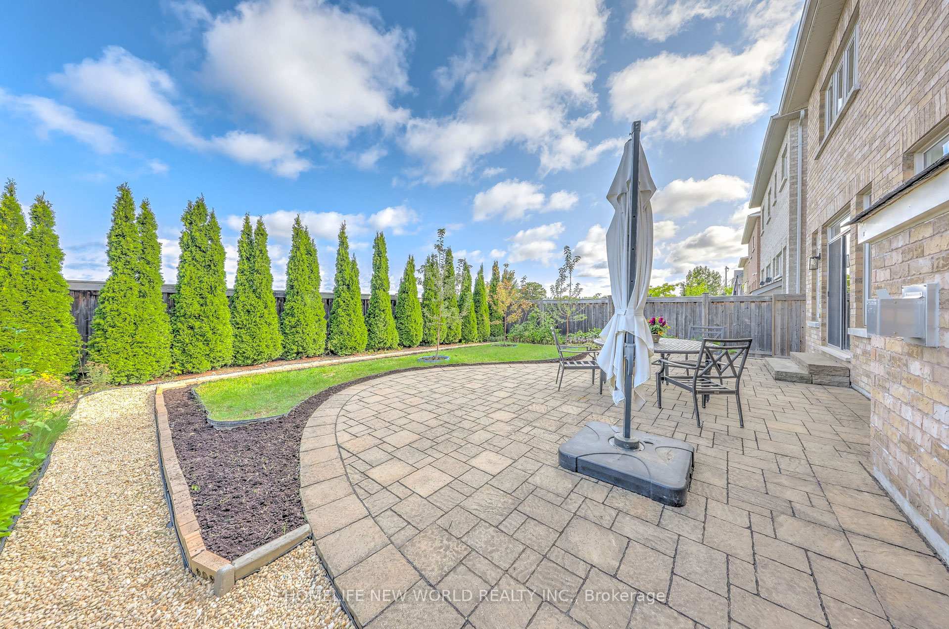 Photo 39 of 16 Randolph Drive, Vaughan, Patterson — HOMEH