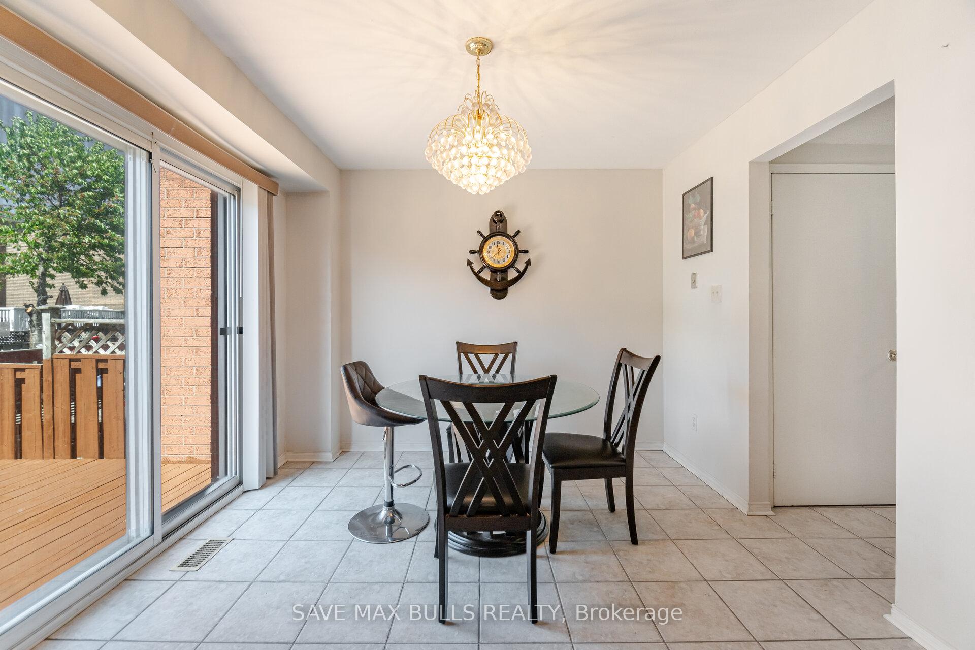 Photo 14 of 146 Toba Crescent, Brampton, Heart Lake East — HOMEH