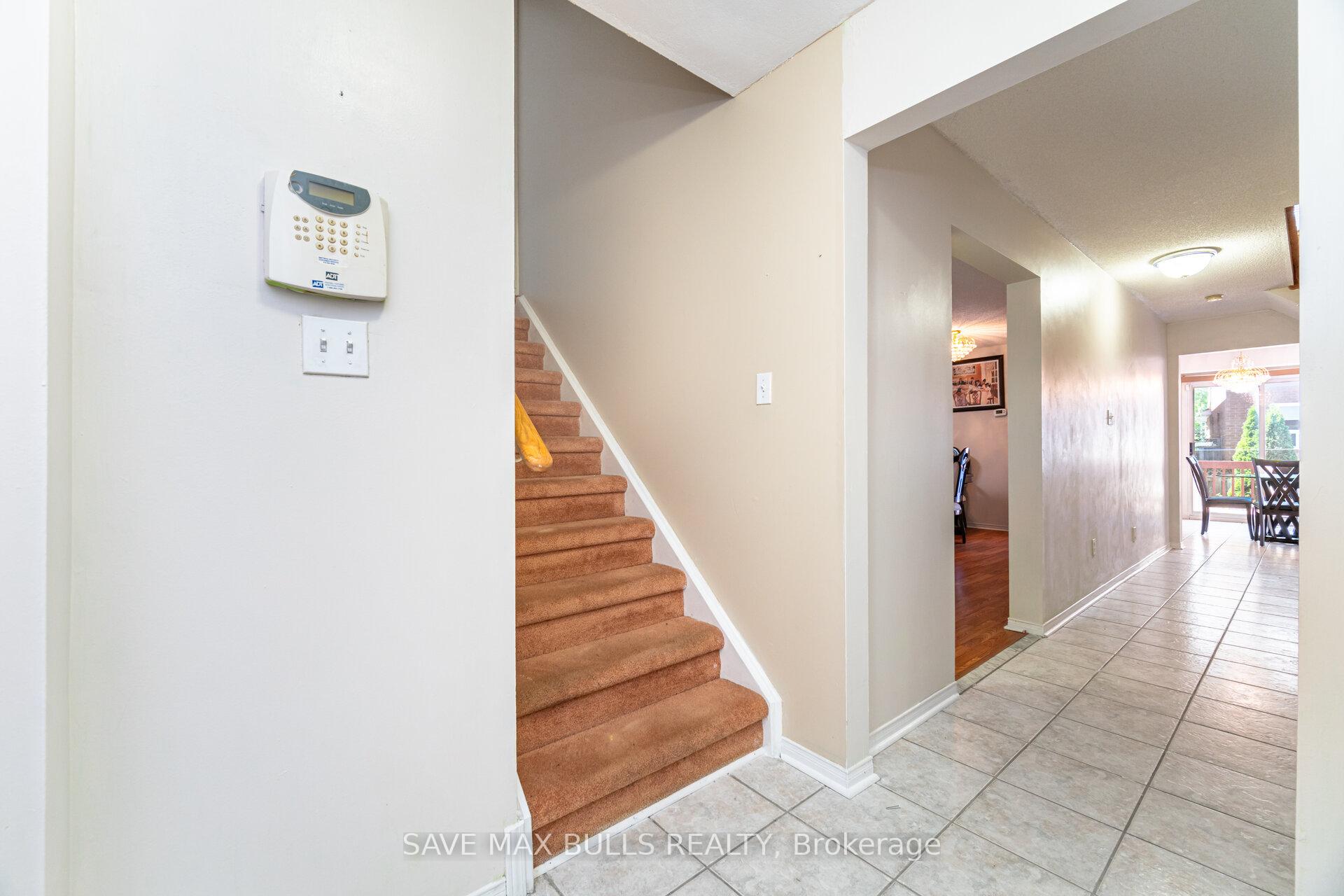 Photo 32 of 146 Toba Crescent, Brampton, Heart Lake East — HOMEH