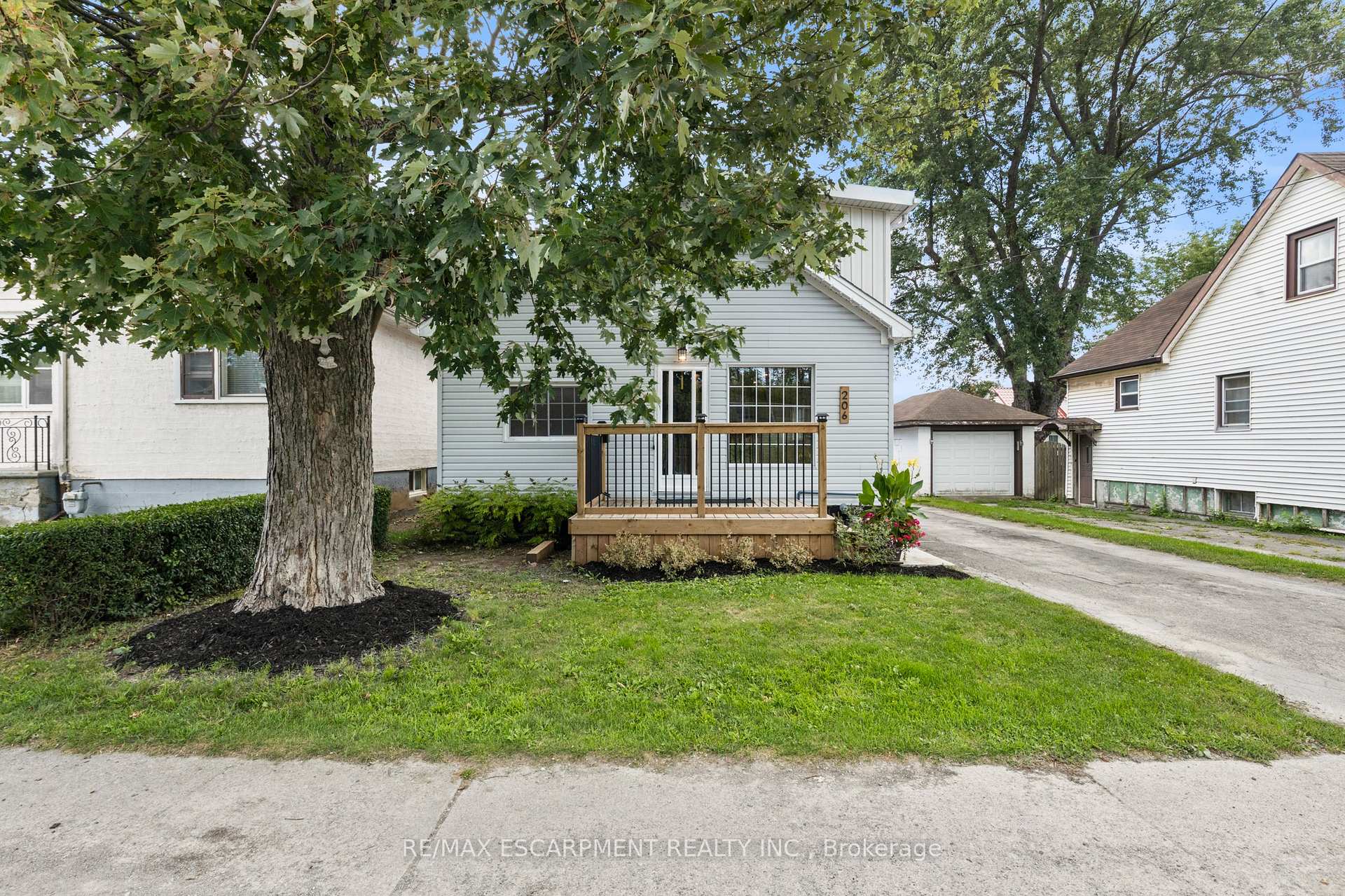 Photo 6 of 206 Niagara Falls Road, Thorold, Allanburg/Thorold South — HOMEH