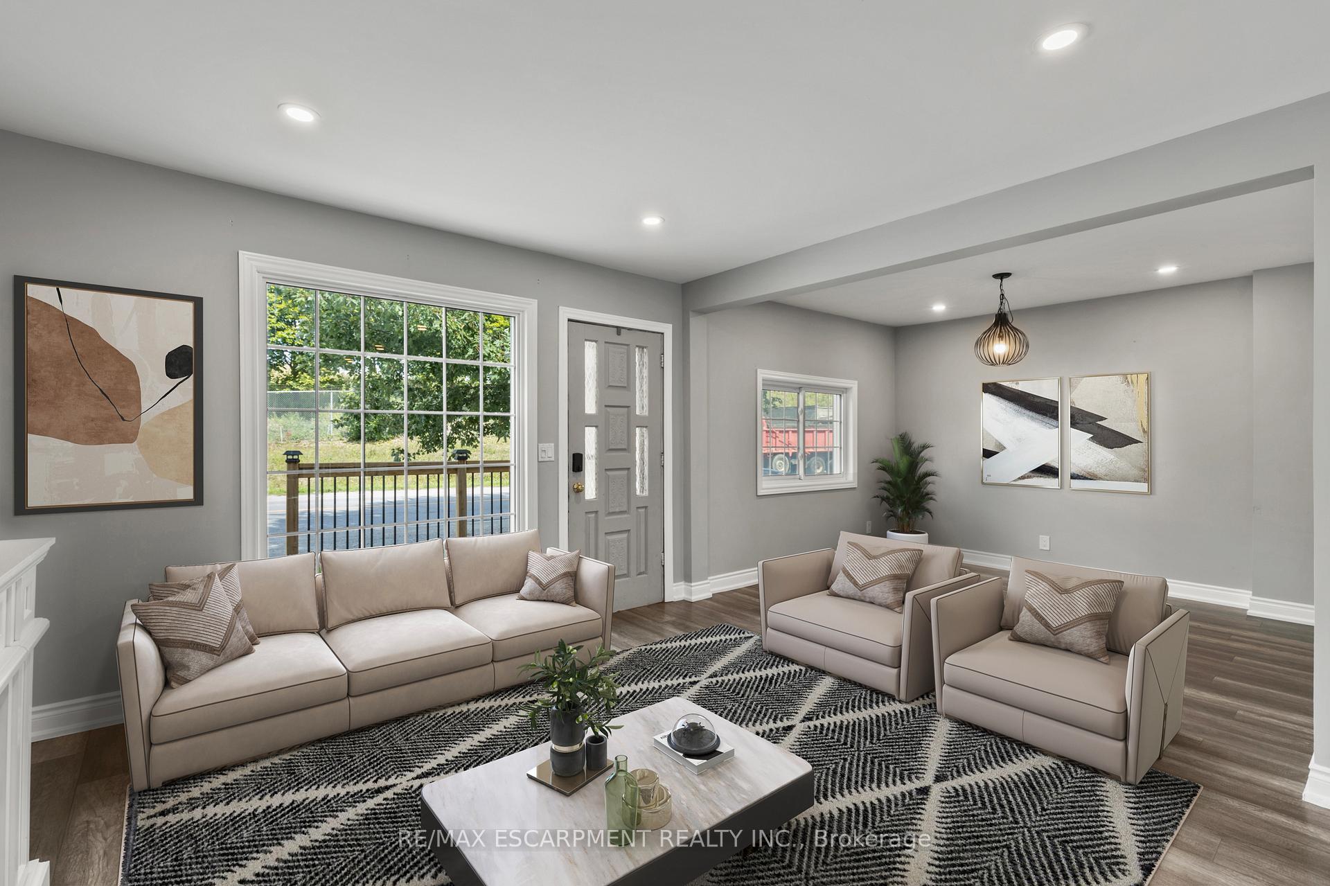 Photo 2 of 206 Niagara Falls Road, Thorold, Allanburg/Thorold South — HOMEH