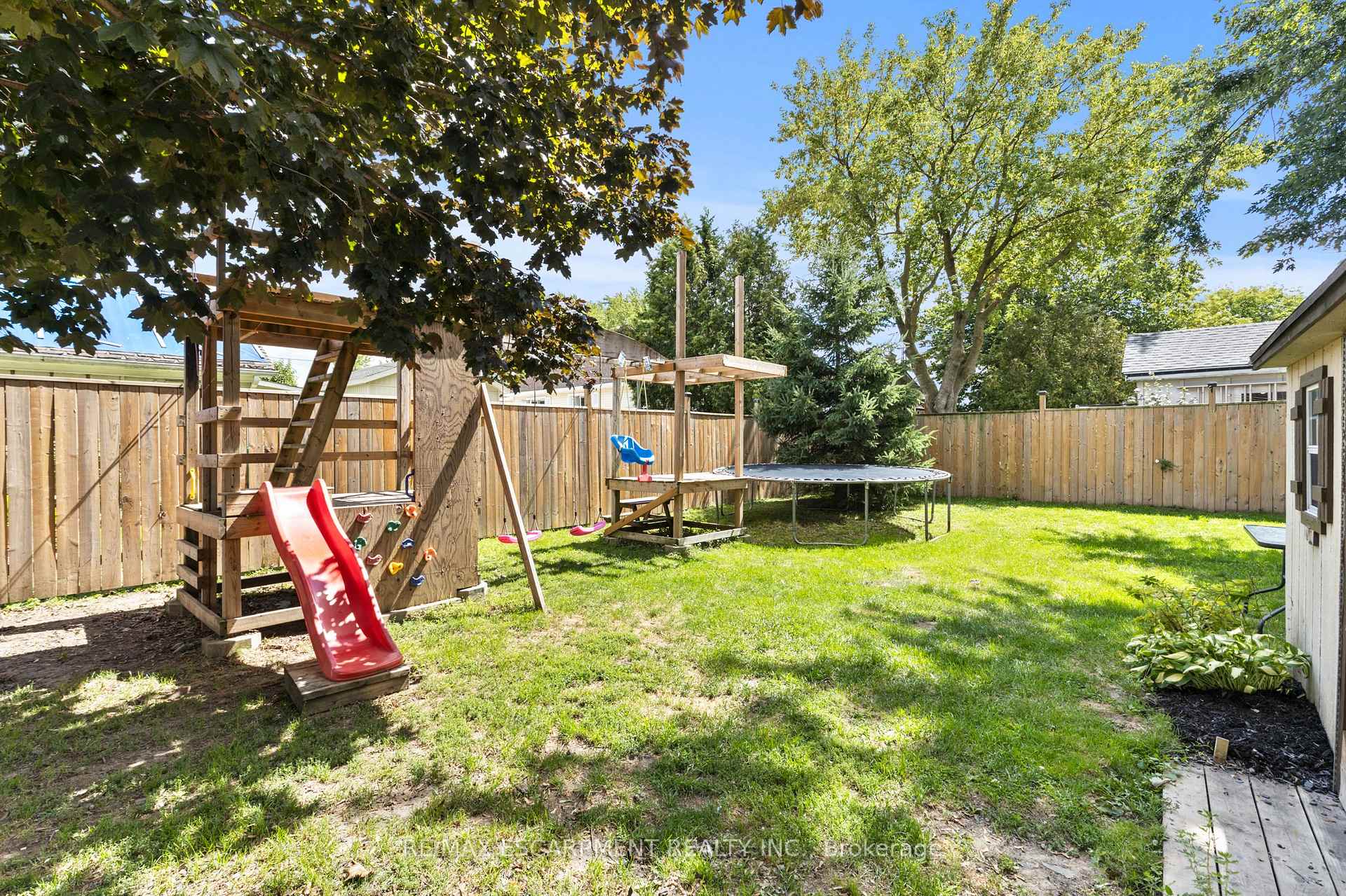 Photo 9 of 206 Niagara Falls Road, Thorold, Allanburg/Thorold South — HOMEH