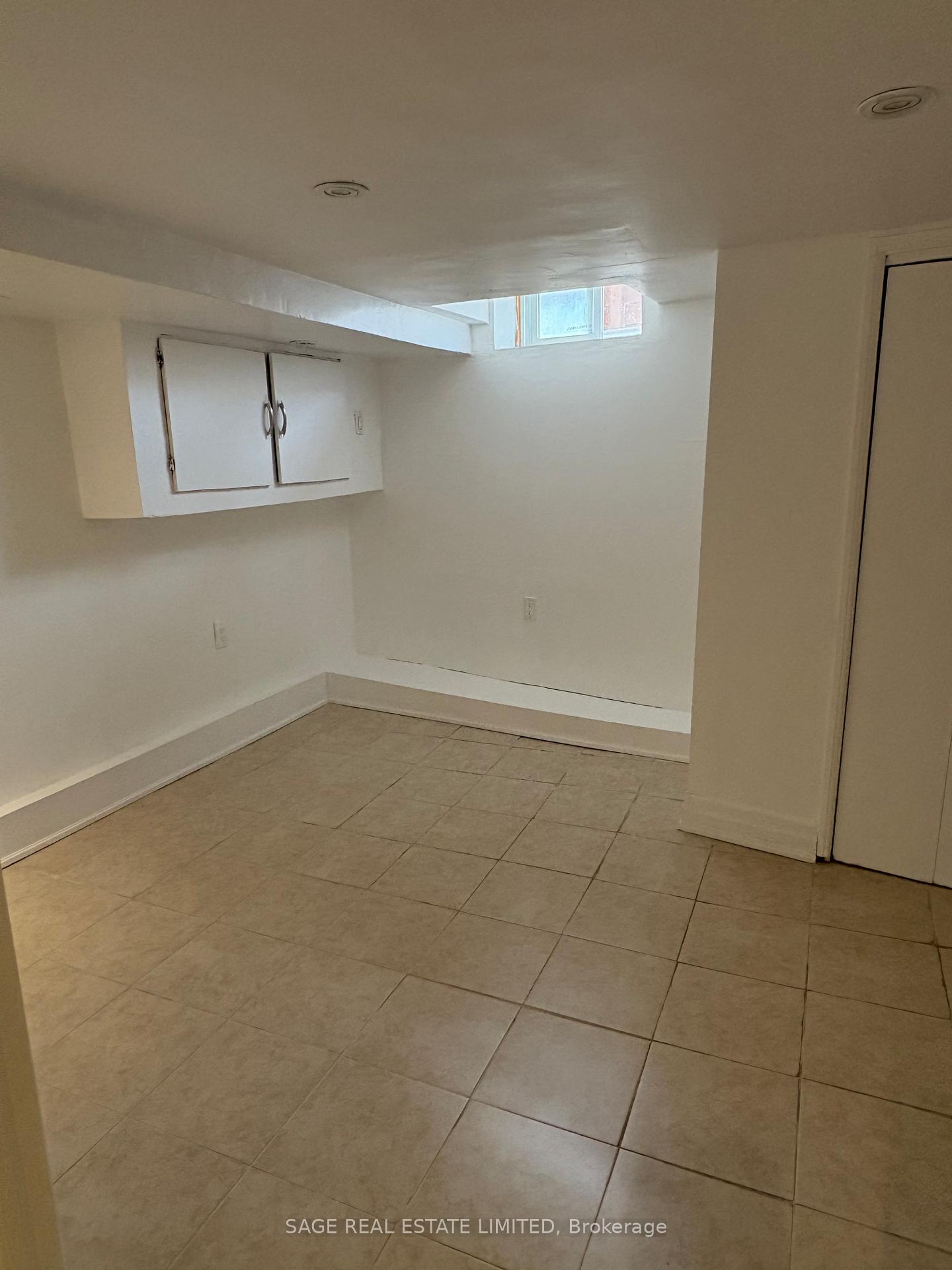 Photo 3 of Unit Basement, 397 Vaughan Road, Toronto, Humewood-Cedarvale — HOMEH