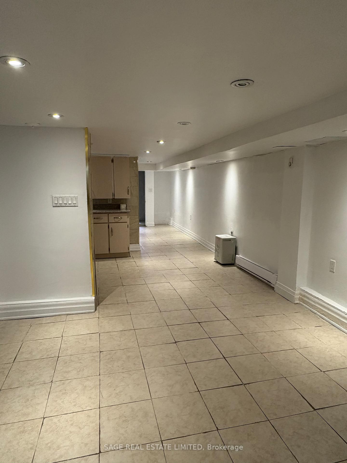 Photo 9 of Unit Basement, 397 Vaughan Road, Toronto, Humewood-Cedarvale — HOMEH