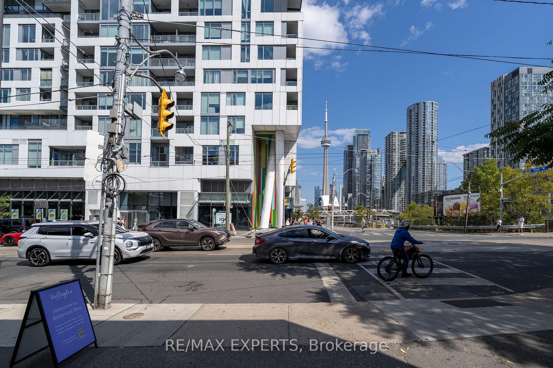 Photo 6 of Unit 310W, 27 Bathurst Street, Toronto, Waterfront Communities — HOMEH