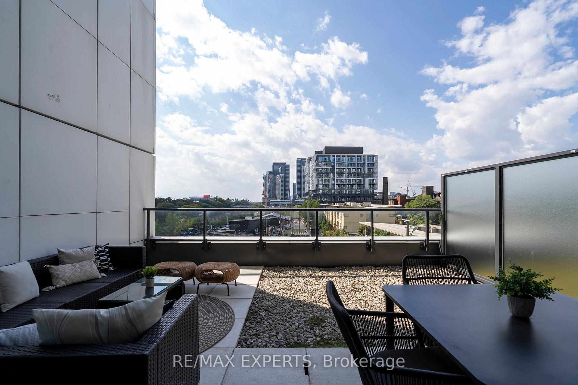 Photo 17 of Unit 310W, 27 Bathurst Street, Toronto, Waterfront Communities — HOMEH