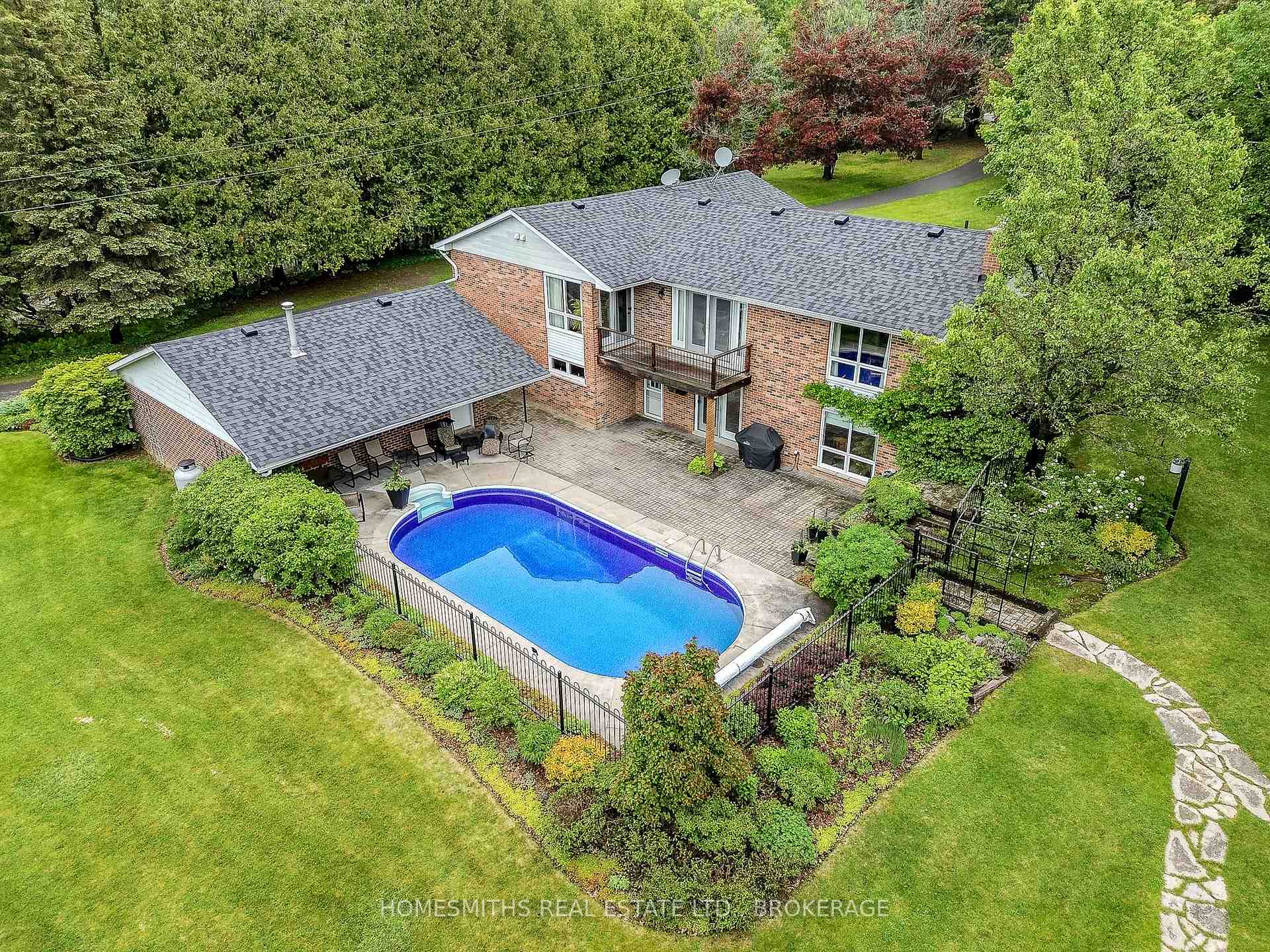 Photo 1 of 9091 Rose Road, Hamilton Township, Rural Hamilton — HOMEH