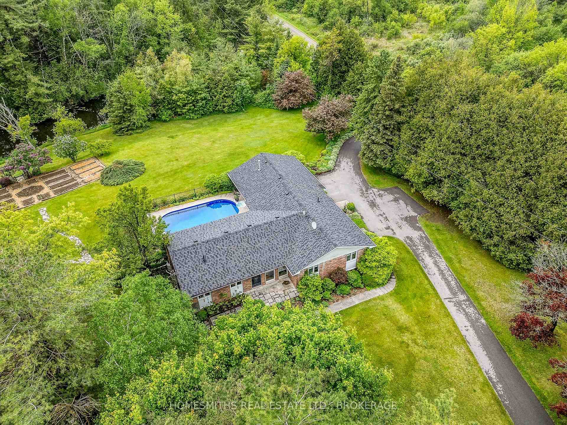 Photo 46 of 9091 Rose Road, Hamilton Township, Rural Hamilton — HOMEH