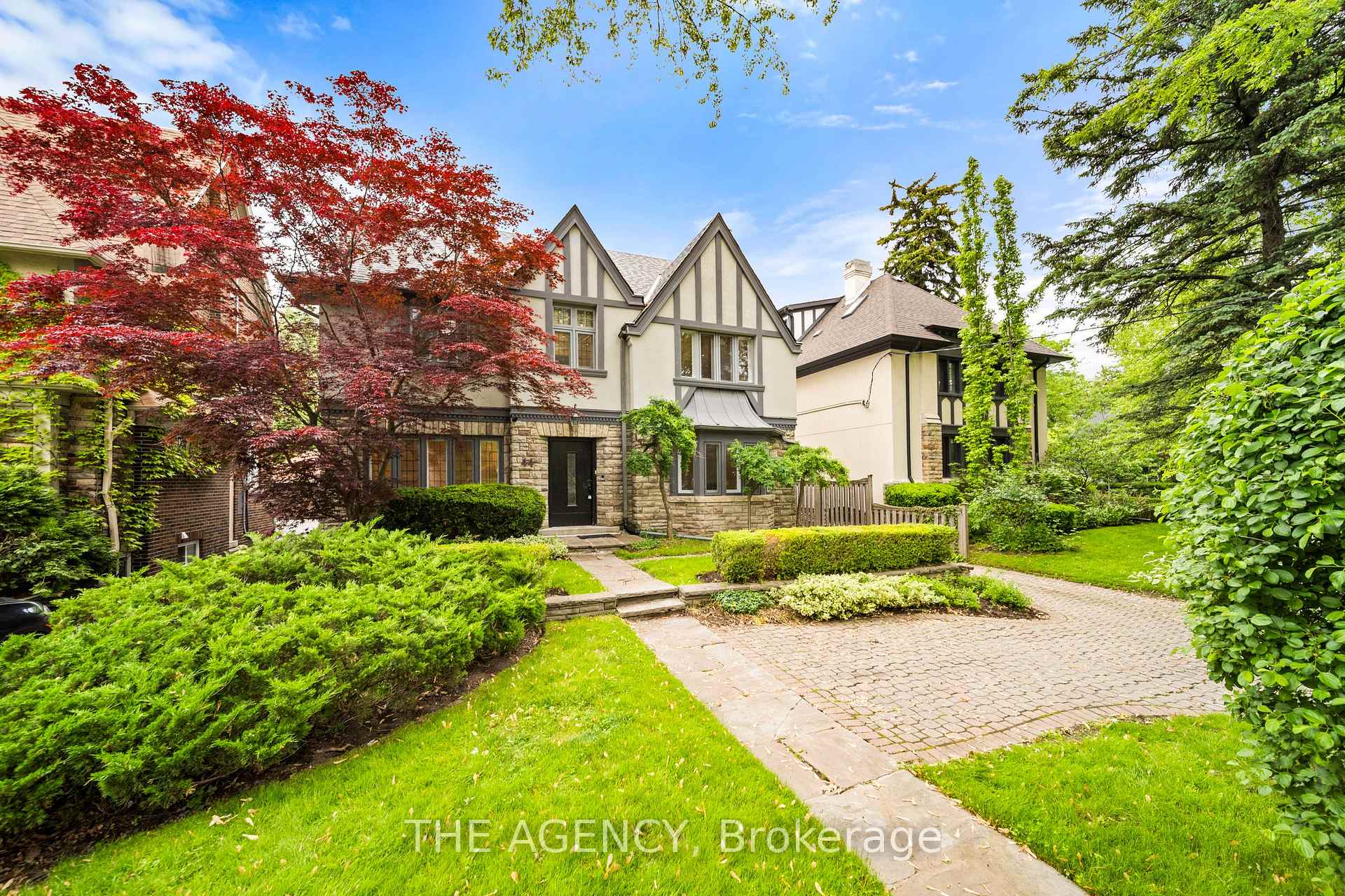 Photo 14 of 44 Elderwood Drive, Toronto, Forest Hill South — HOMEH