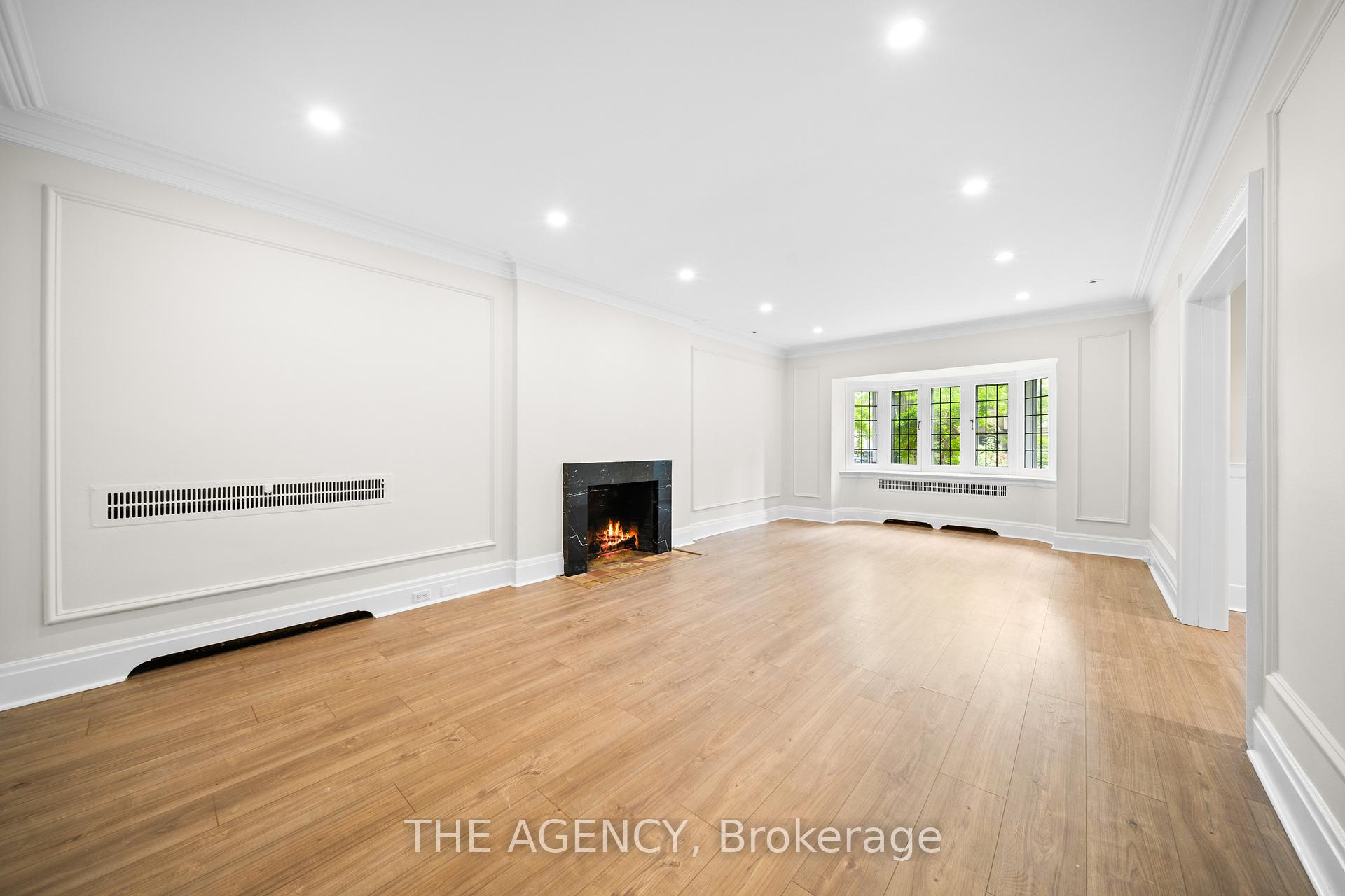 Photo 8 of 44 Elderwood Drive, Toronto, Forest Hill South — HOMEH