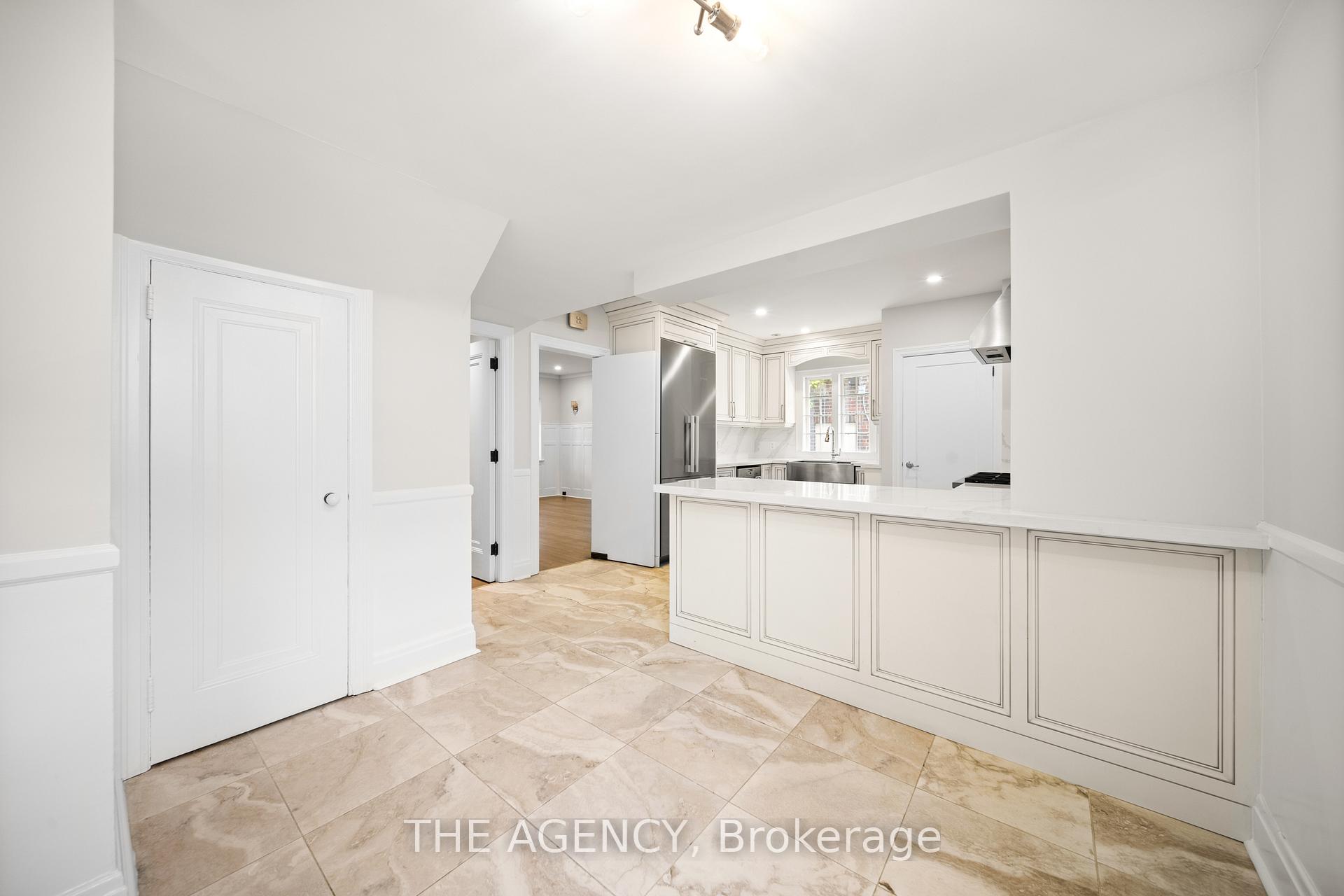 Photo 18 of 44 Elderwood Drive, Toronto, Forest Hill South — HOMEH
