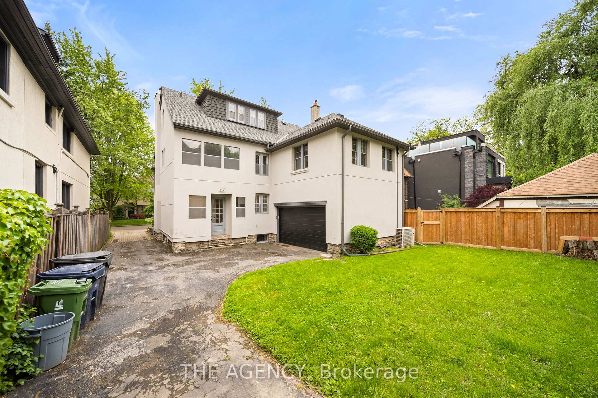 Photo 26 of 44 Elderwood Drive, Toronto, Forest Hill South — HOMEH