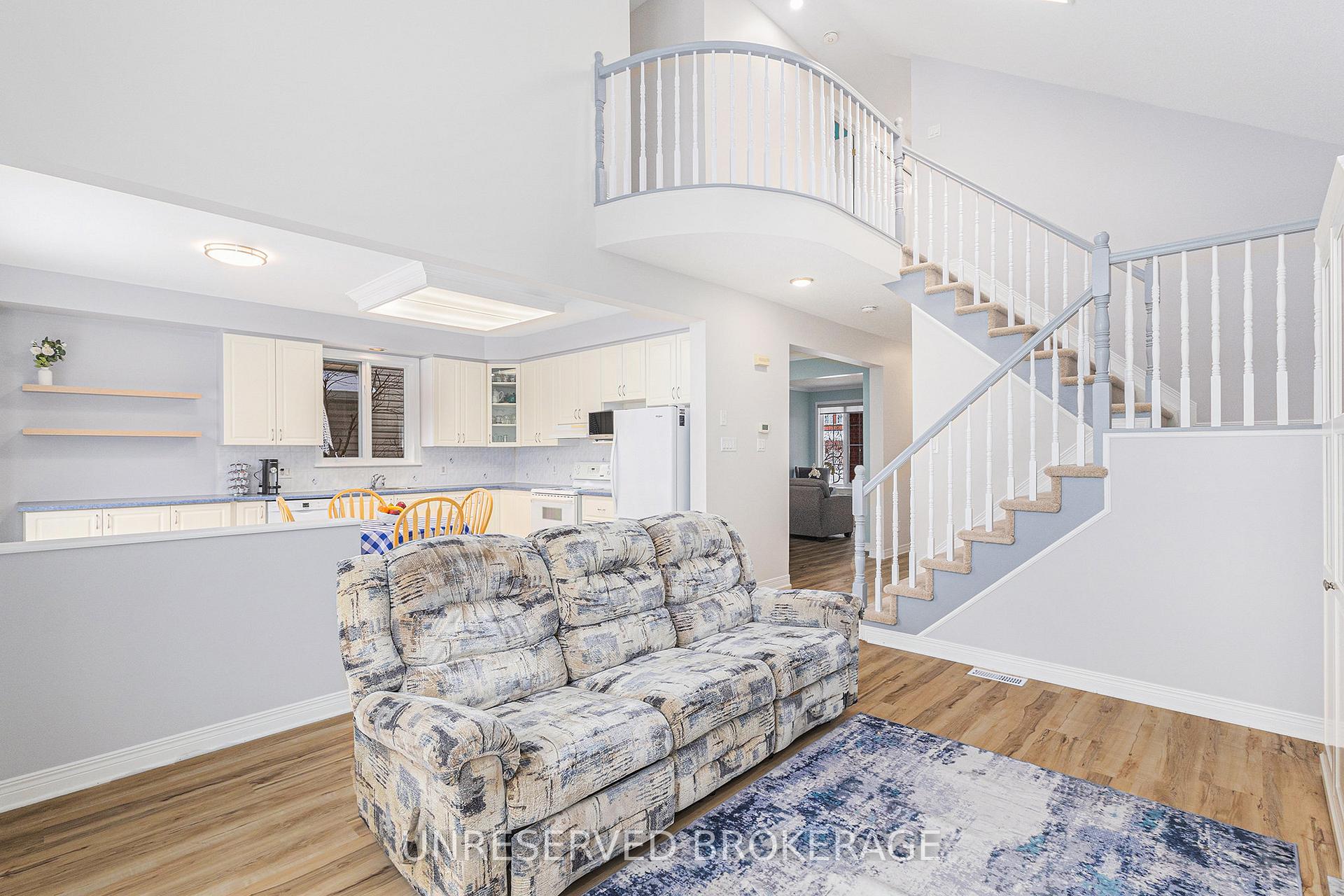 Photo 6 of 1146 Rocky Harbour Crescent, Ottawa, Riverside South/Gloucester Glen — HOMEH