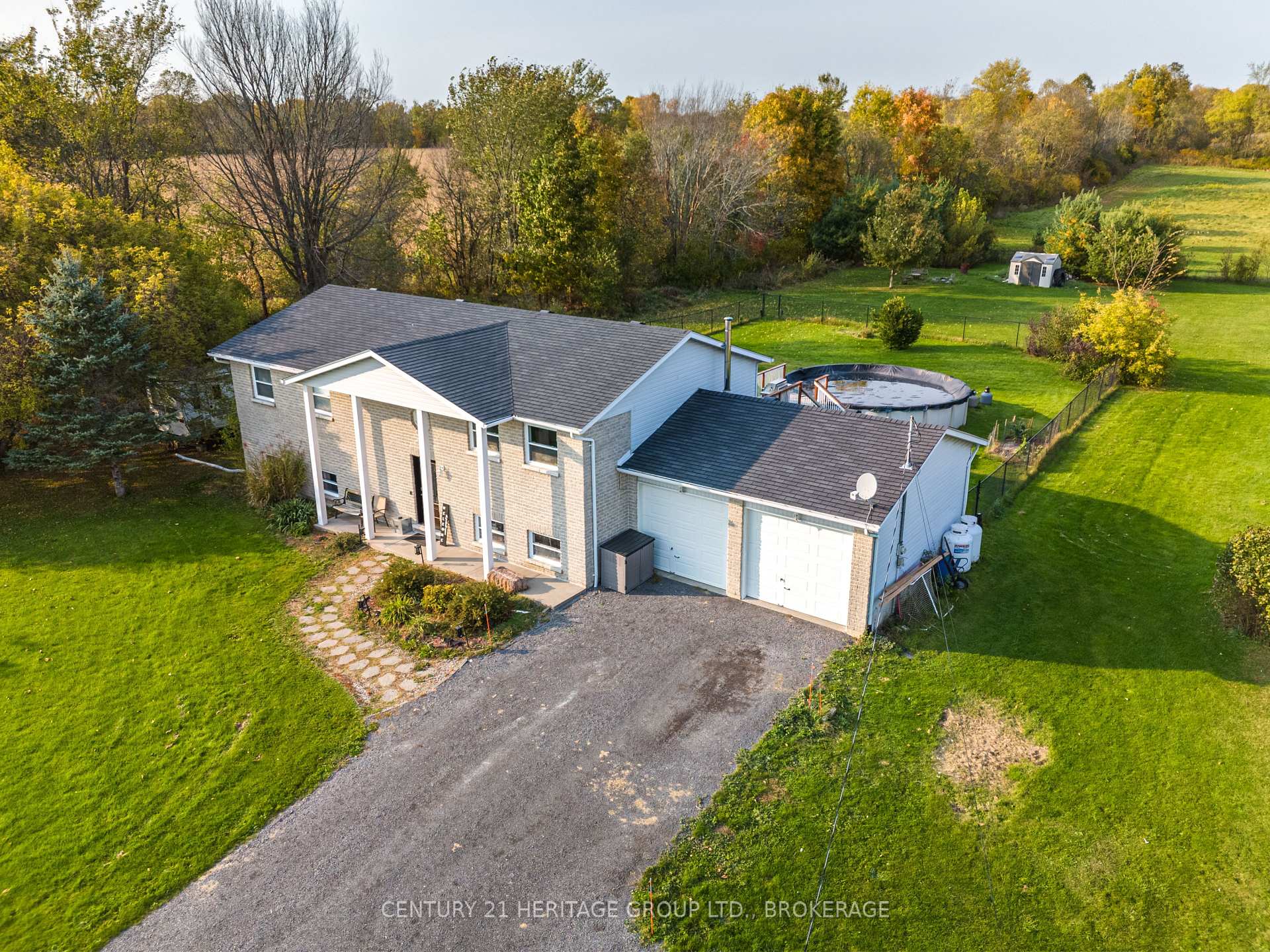 Photo 2 of 4342 Colebrook Road, Frontenac, Frontenac South — HOMEH
