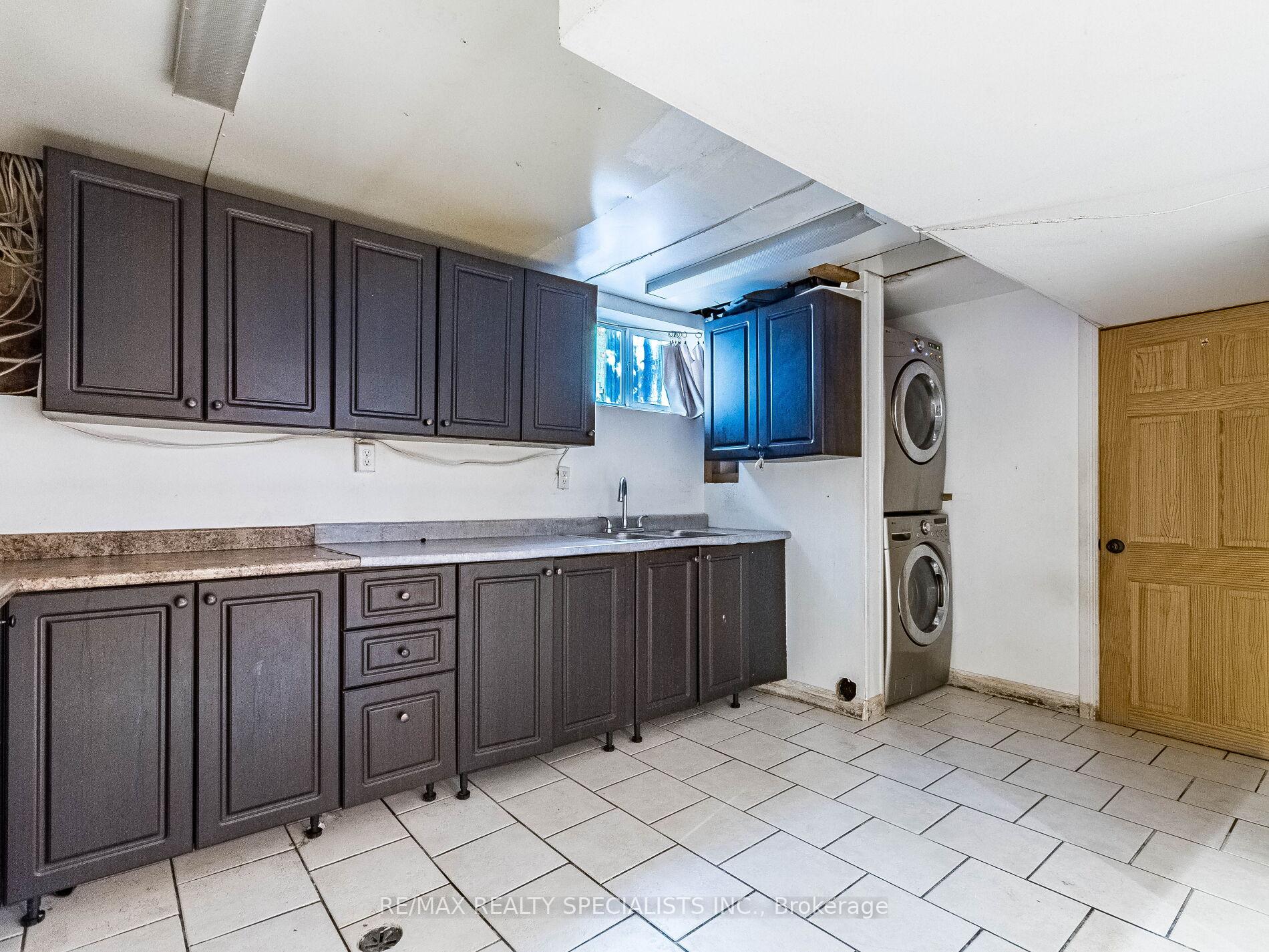 Photo 44 of 6 Endfield Avenue, Hamilton, Huntington — HOMEH