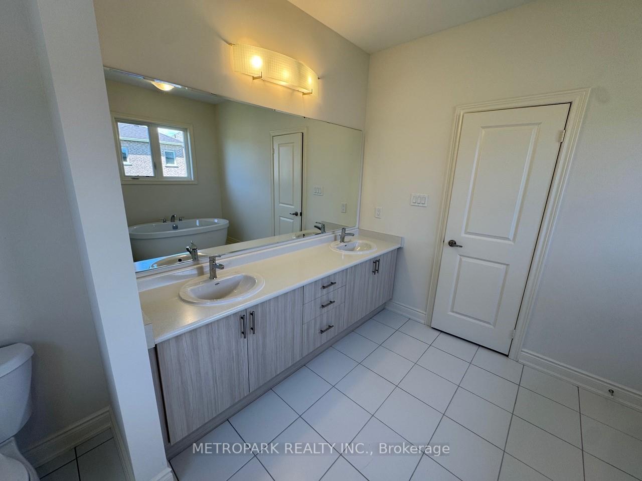 Photo 8 of 2205 Cayenne Street, Oshawa, Kedron — HOMEH