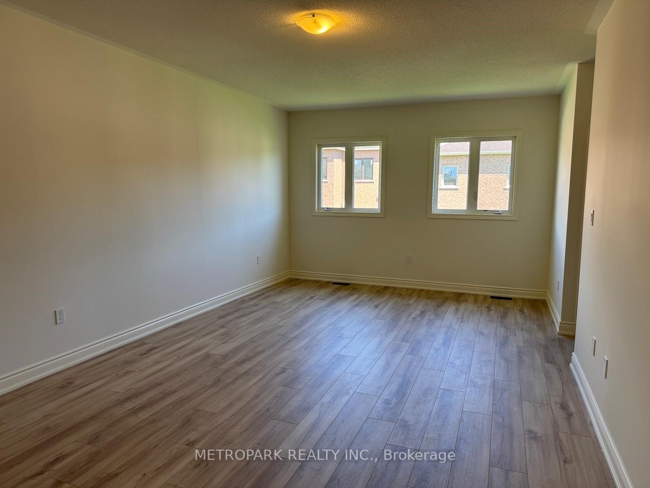 Photo 5 of 2205 Cayenne Street, Oshawa, Kedron — HOMEH