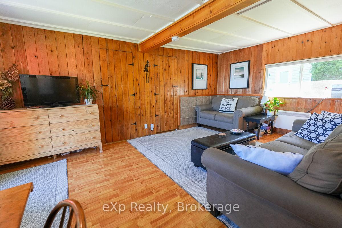 Photo 16 of 135 Lakeview Road, Chatsworth — HOMEH