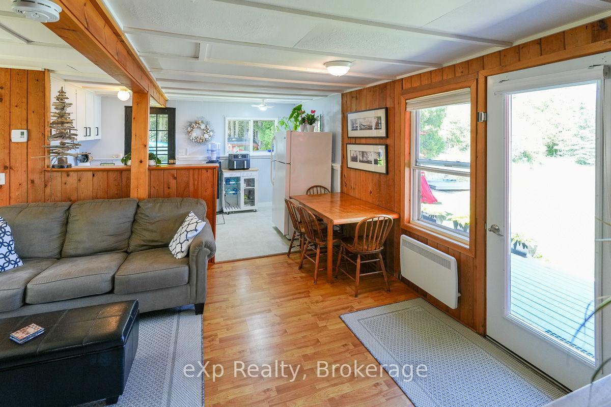 Photo 11 of 135 Lakeview Road, Chatsworth — HOMEH