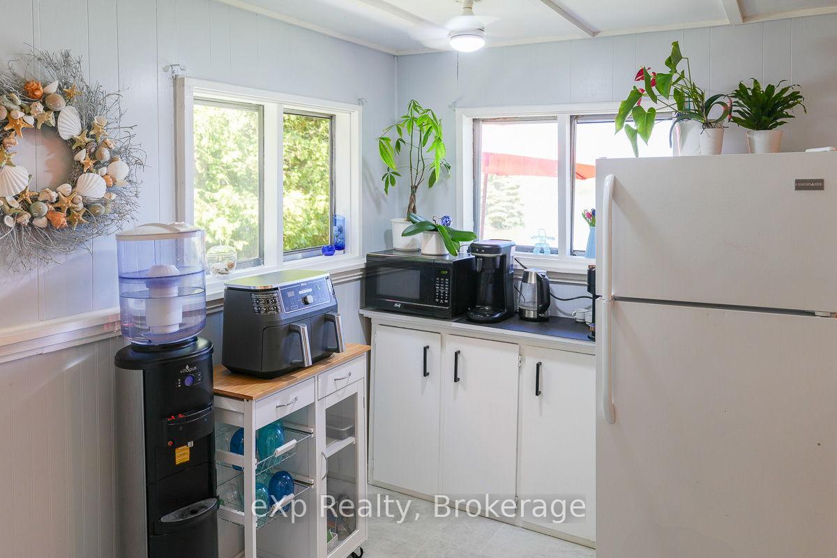 Photo 12 of 135 Lakeview Road, Chatsworth — HOMEH