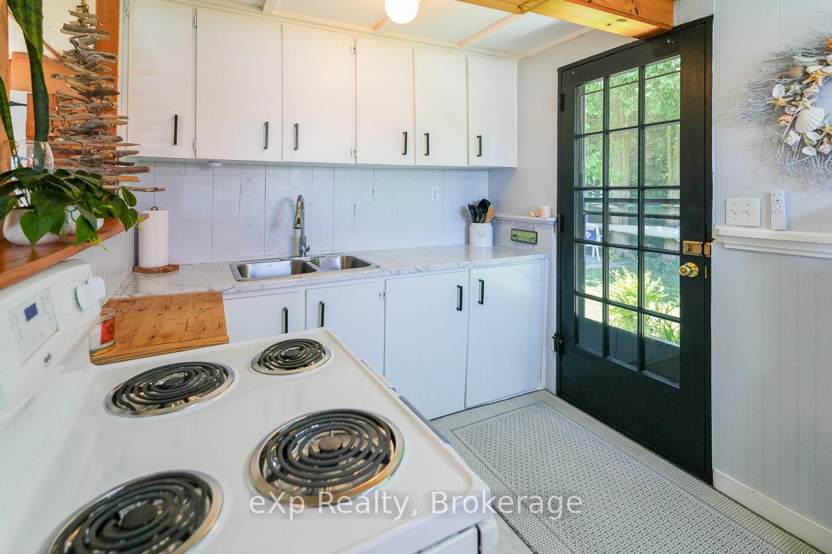 Photo 38 of 135 Lakeview Road, Chatsworth — HOMEH