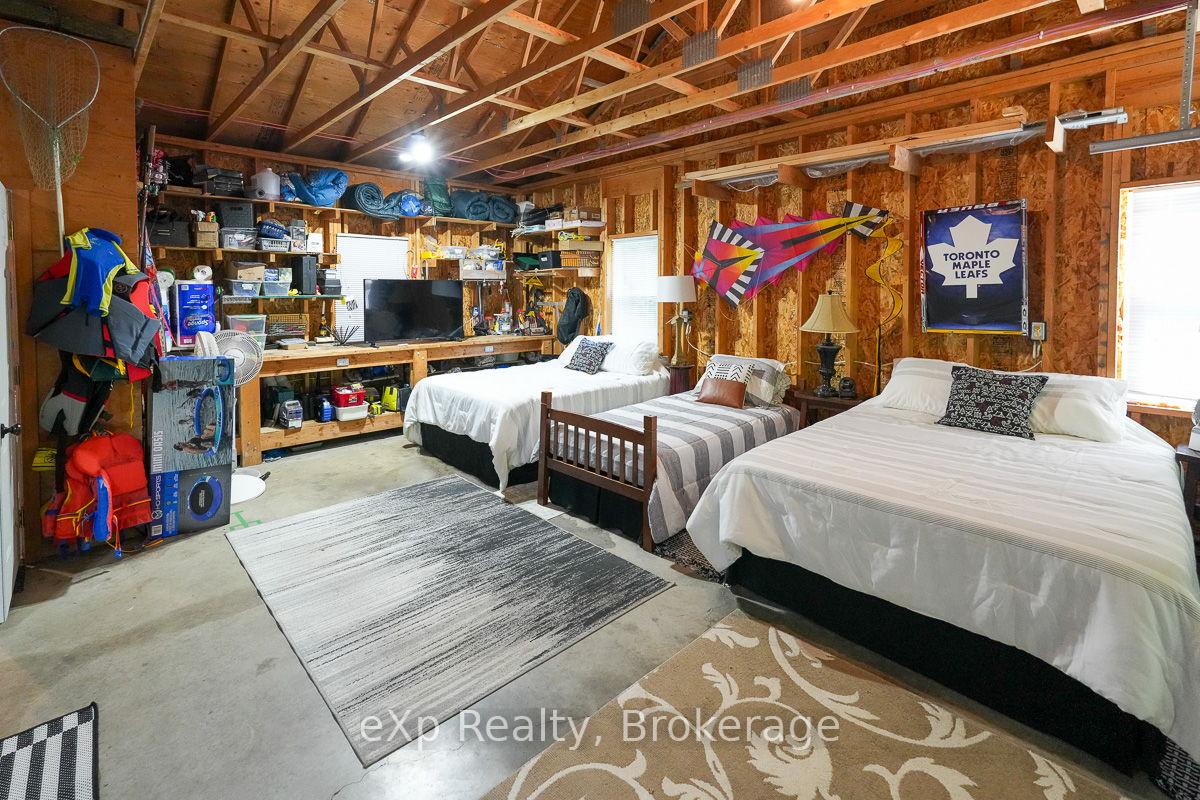 Photo 32 of 135 Lakeview Road, Chatsworth — HOMEH