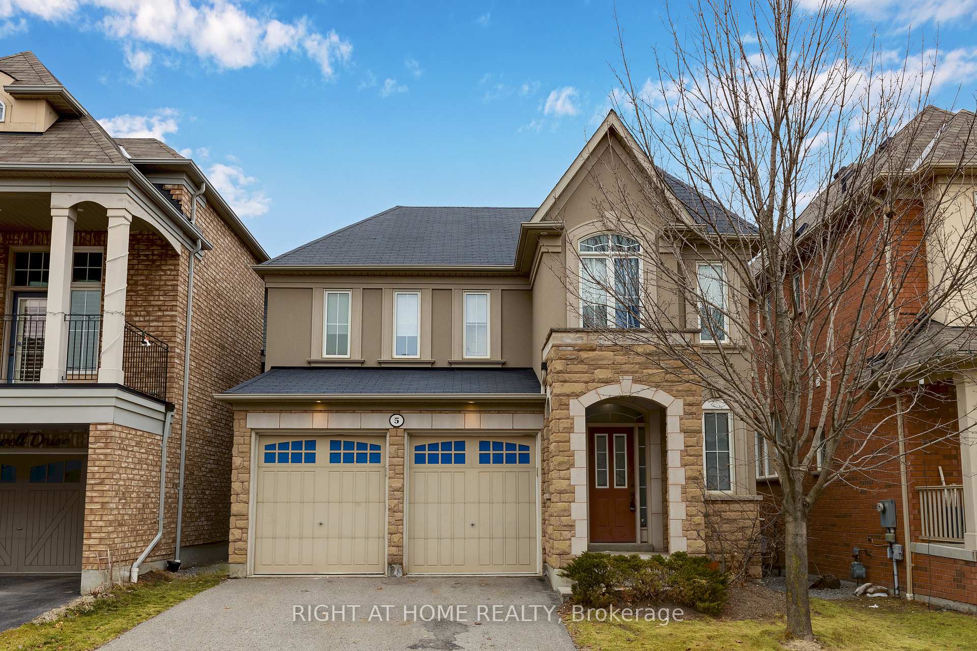 Front of Unit Bsmt, 5 Oswell Drive