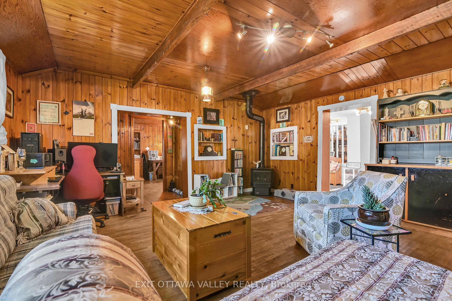 Photo 33 of 77 Doran Street, Petawawa — HOMEH