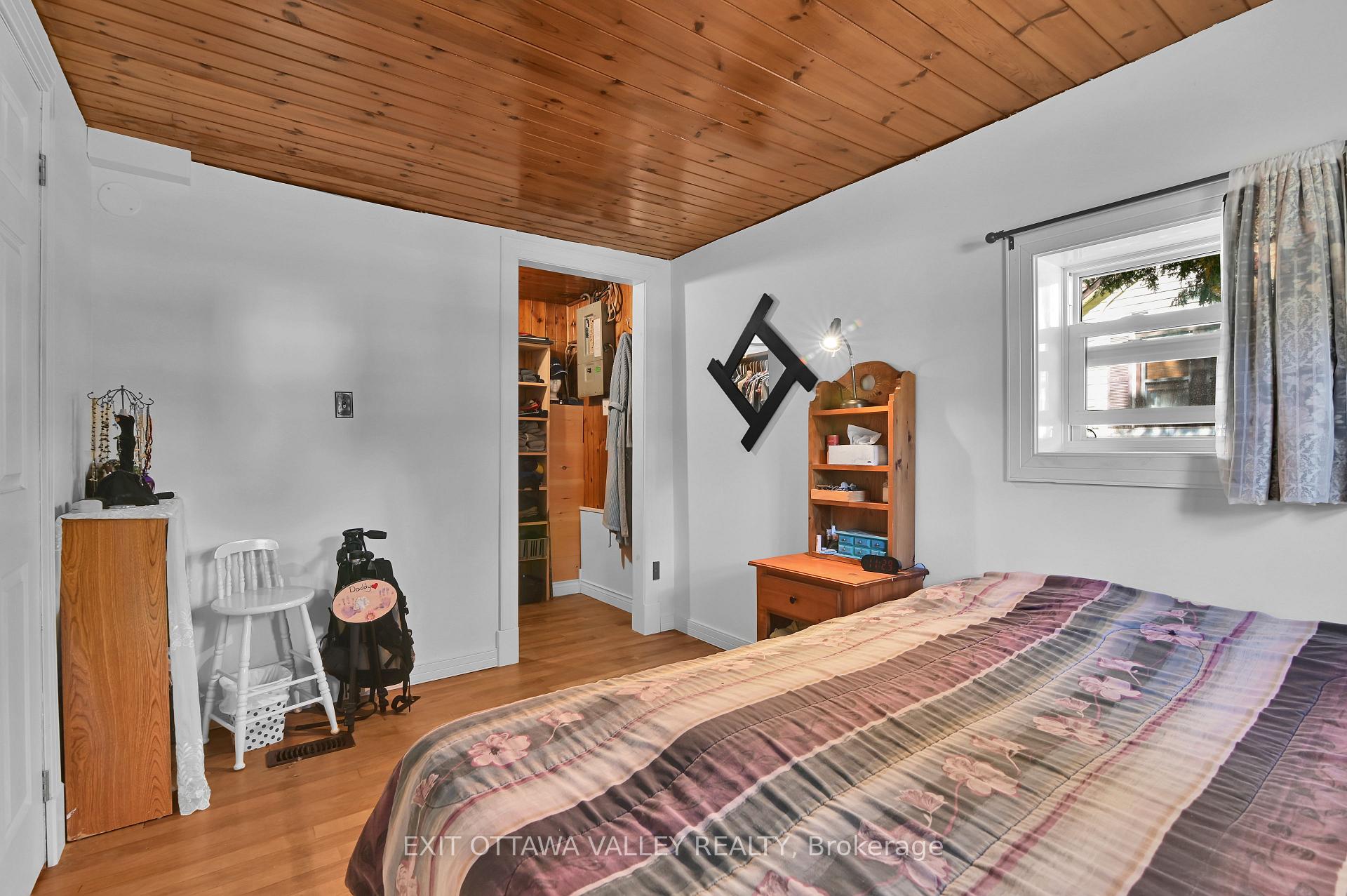 Photo 38 of 77 Doran Street, Petawawa — HOMEH