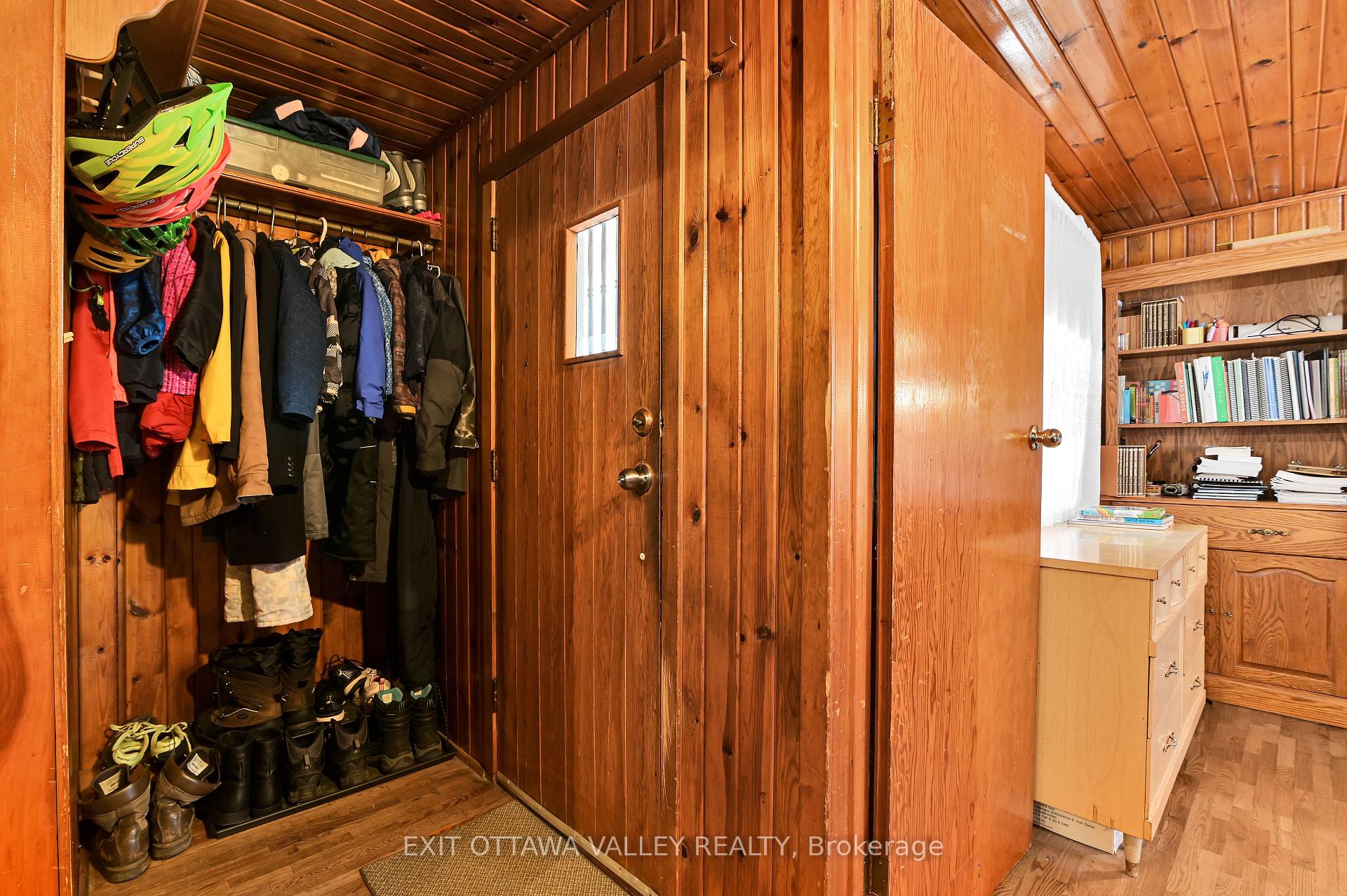 Photo 10 of 77 Doran Street, Petawawa — HOMEH
