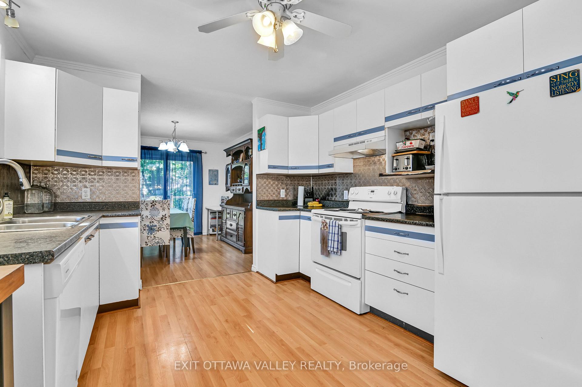 Photo 39 of 77 Doran Street, Petawawa — HOMEH