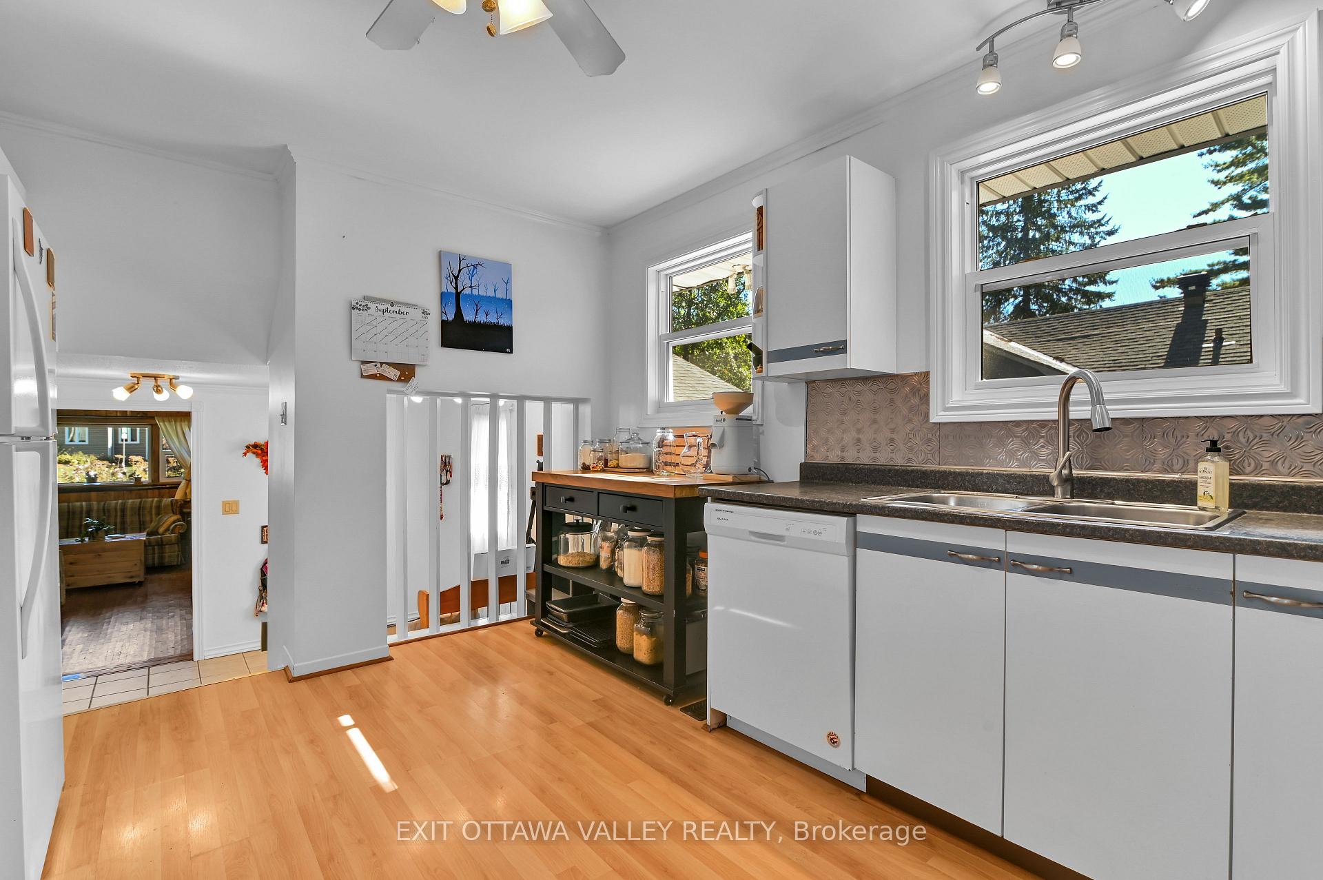 Photo 19 of 77 Doran Street, Petawawa — HOMEH