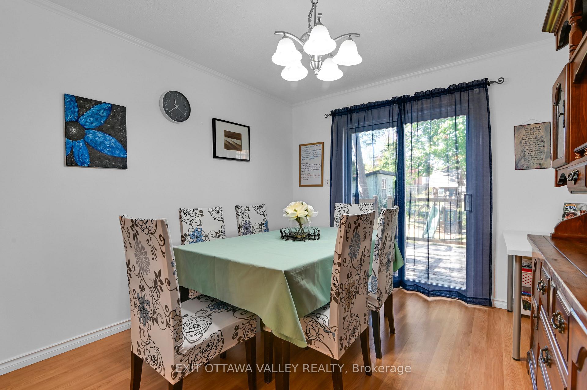 Photo 45 of 77 Doran Street, Petawawa — HOMEH