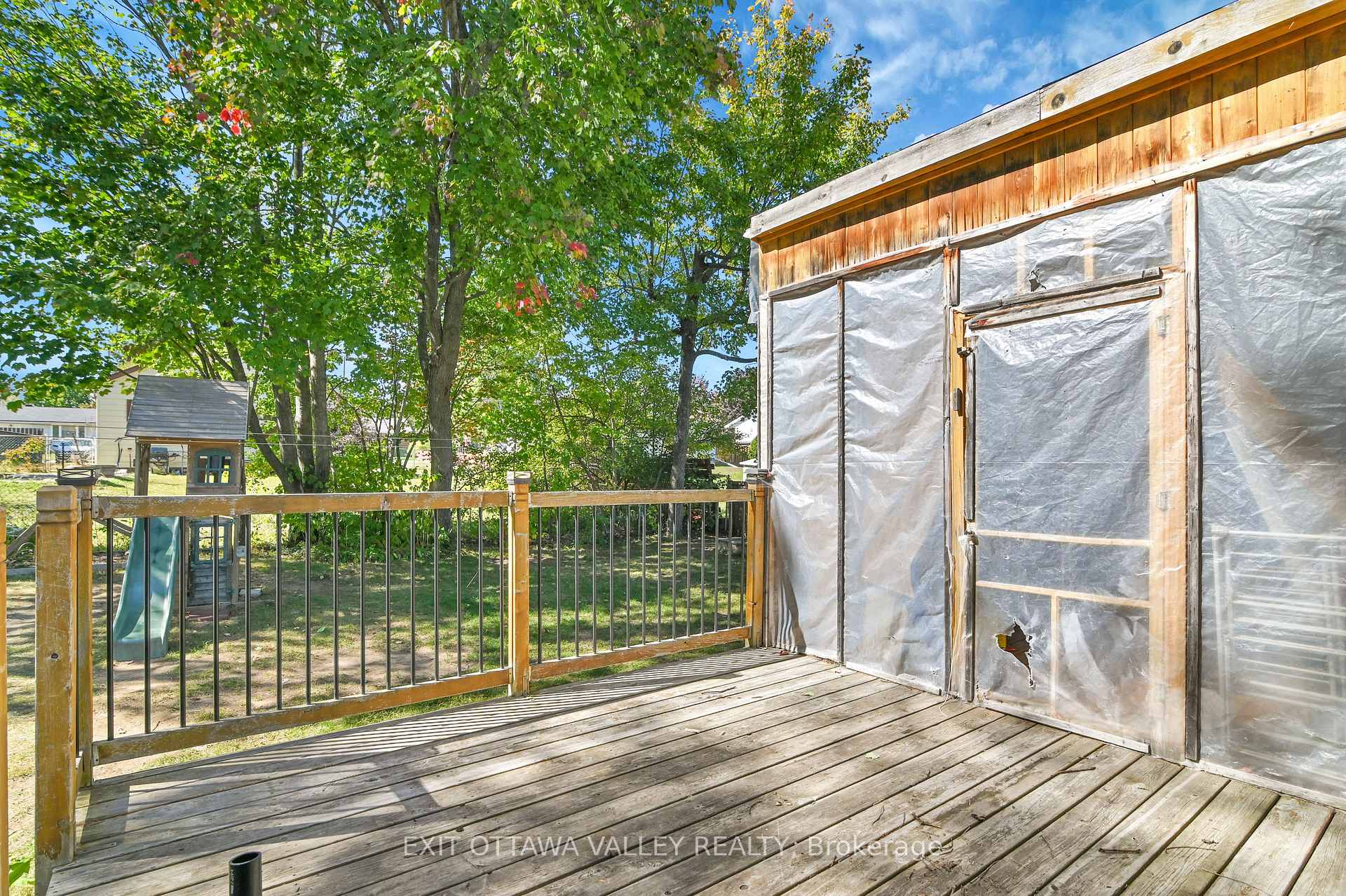Photo 37 of 77 Doran Street, Petawawa — HOMEH