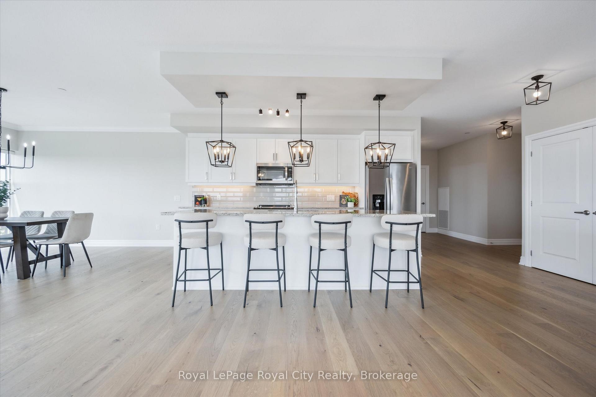 Photo 2 of Unit 1004, 1878 Gordon Street, Guelph, Pineridge/Westminster Woods — HOMEH
