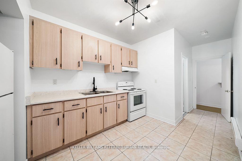 Photo 2 of Unit Main, 46 Concord Avenue, Toronto, Palmerston-Little Italy — HOMEH
