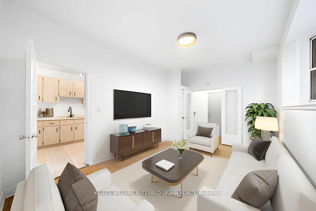 Photo 9 of Unit Main, 46 Concord Avenue, Toronto, Palmerston-Little Italy — HOMEH