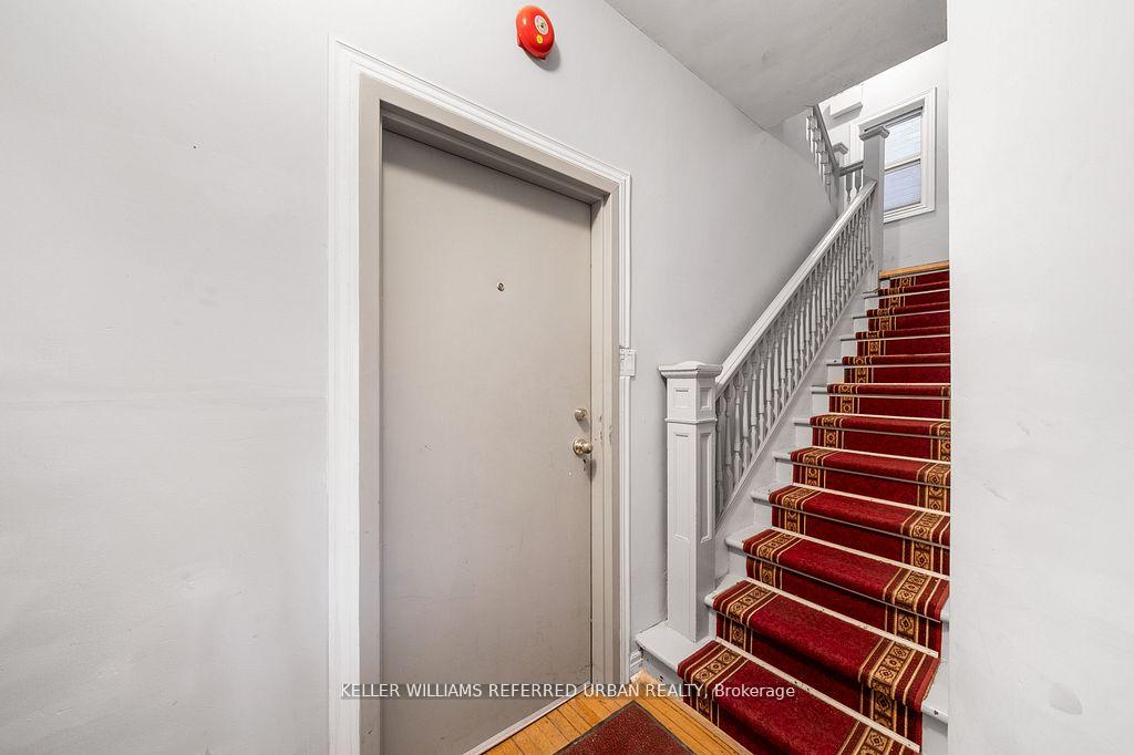 Photo 5 of Unit Main, 46 Concord Avenue, Toronto, Palmerston-Little Italy — HOMEH