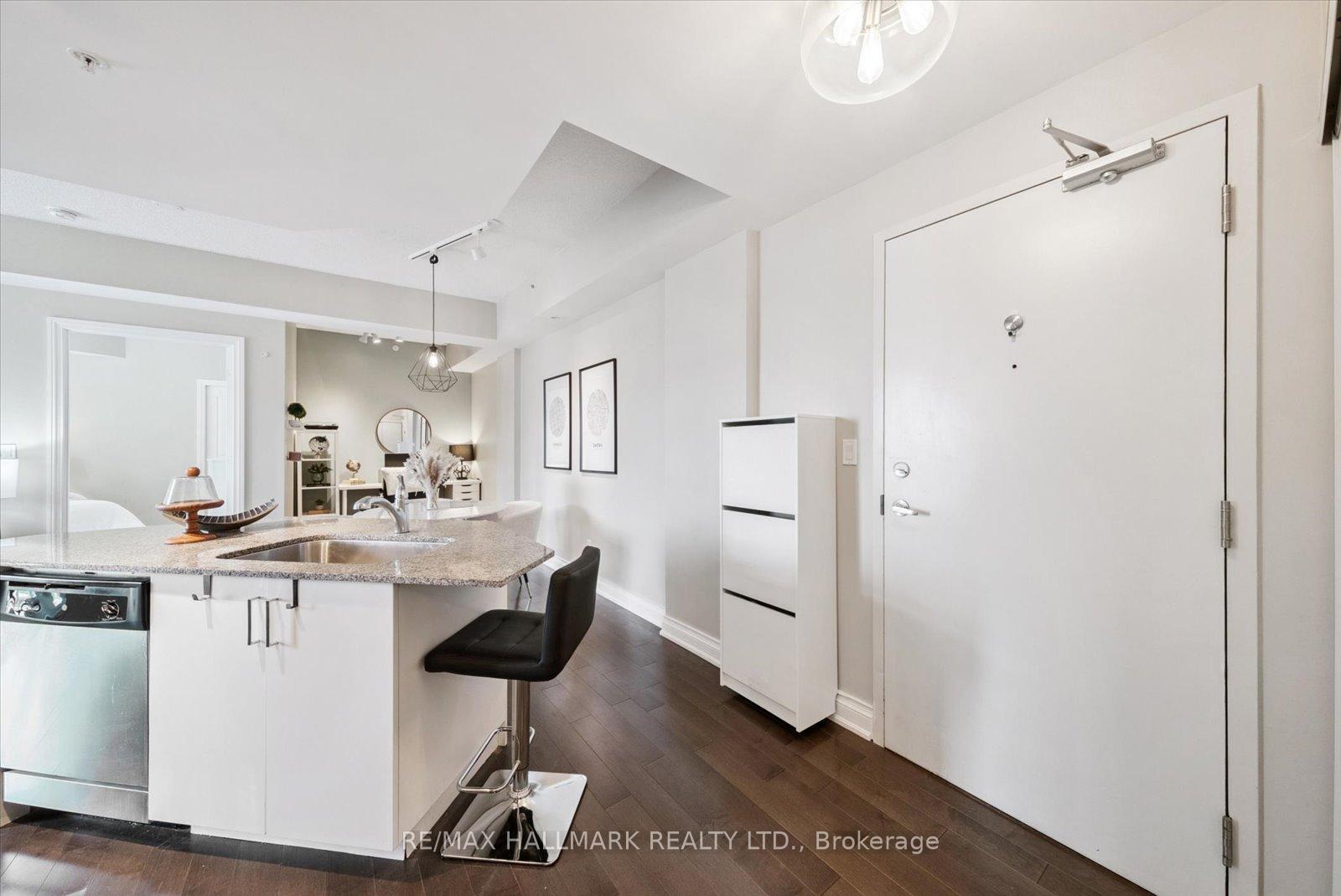 Photo 6 of Unit 311, 68 Main Street N, Markham, Old Markham Village — HOMEH