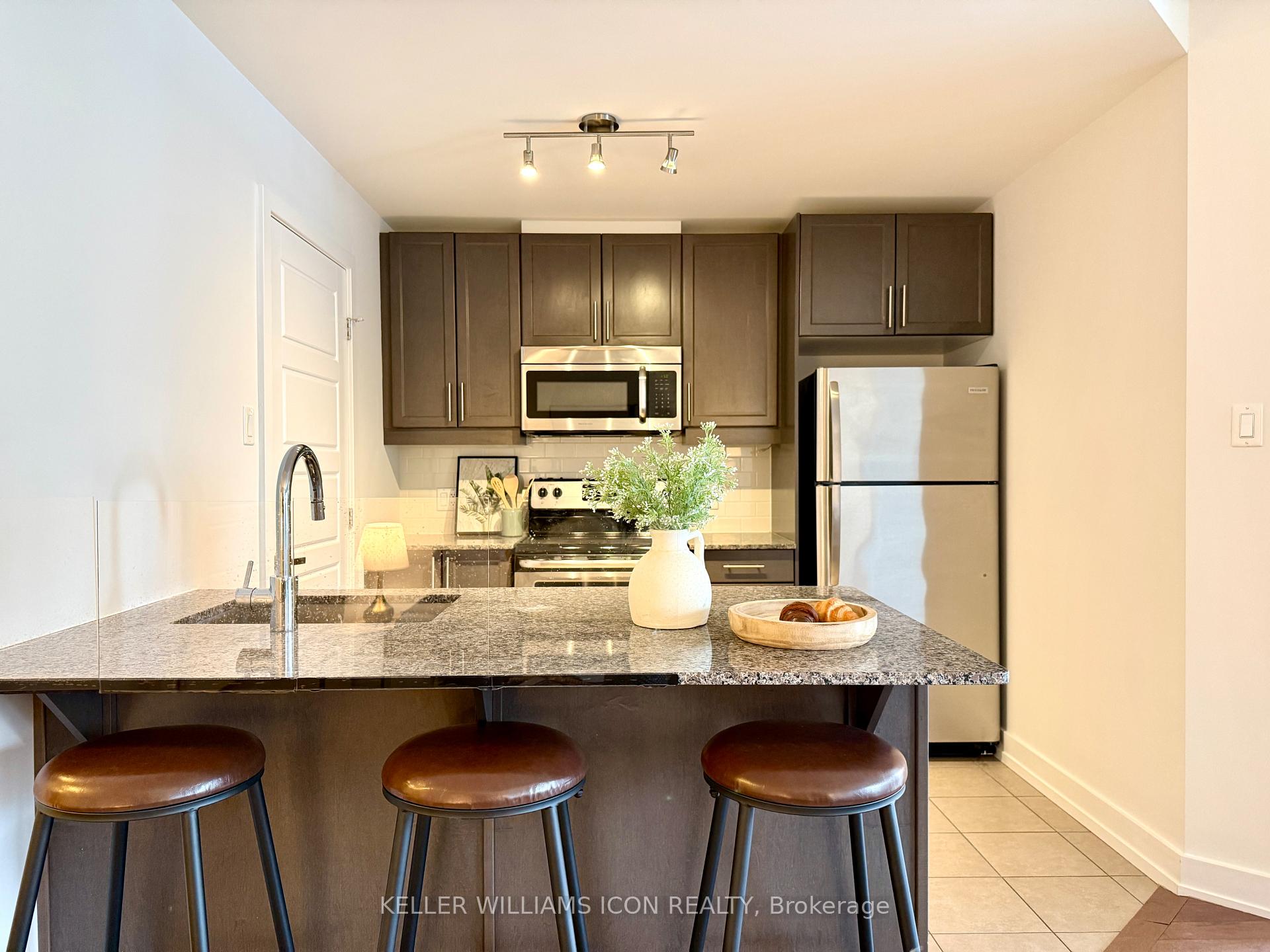 Photo 14 of Unit 1008, 330 Titan Private, Ottawa, Borden Farm/Stewart Farm/Carleton Heights/Parkwood Hills — HOMEH