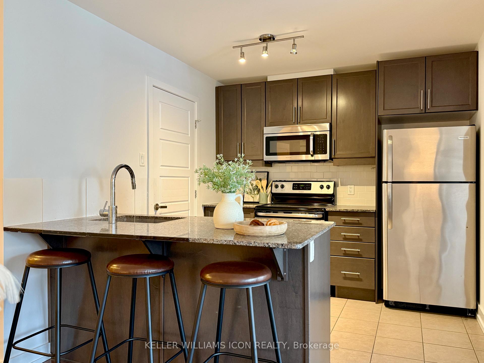 Photo 24 of Unit 1008, 330 Titan Private, Ottawa, Borden Farm/Stewart Farm/Carleton Heights/Parkwood Hills — HOMEH