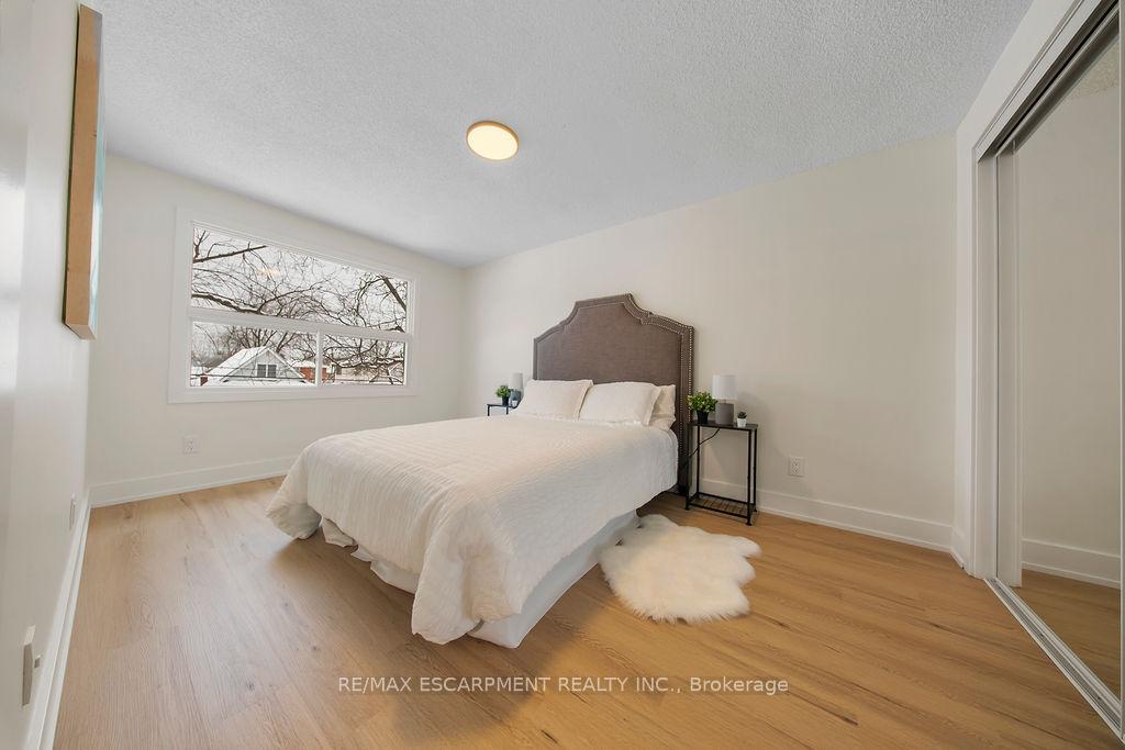 Photo 10 of 151 East 21st Street, Hamilton, Eastmount — HOMEH