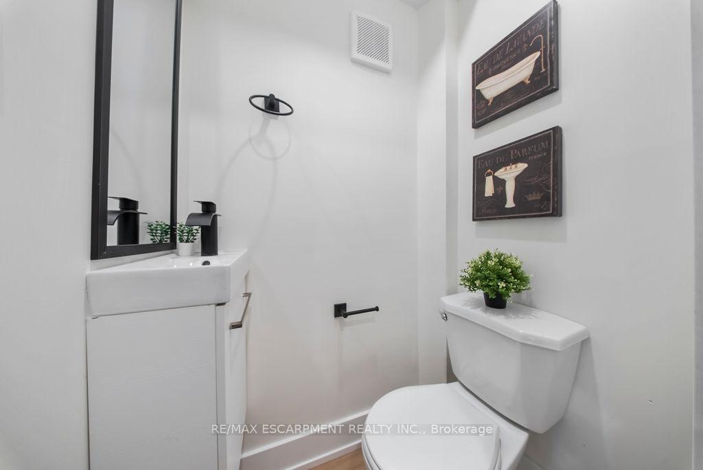 Photo 27 of 151 East 21st Street, Hamilton, Eastmount — HOMEH