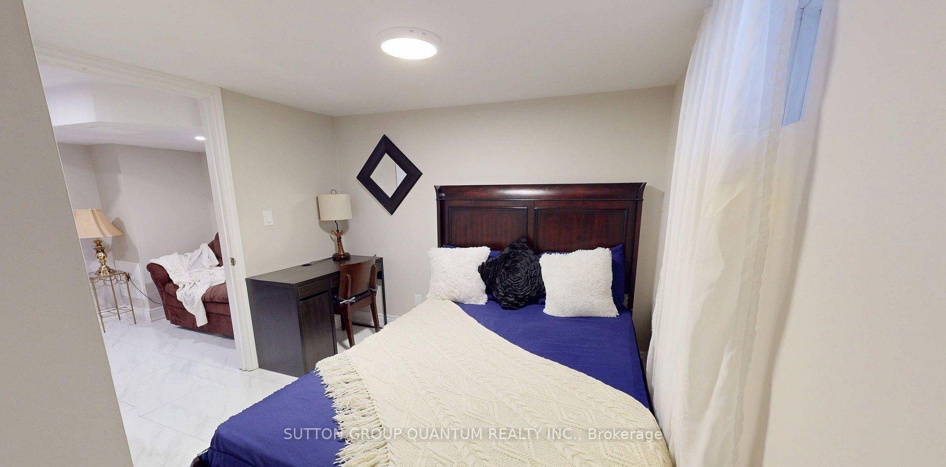 Photo 8 of 507 Upper James Street, Hamilton, Centremount — HOMEH